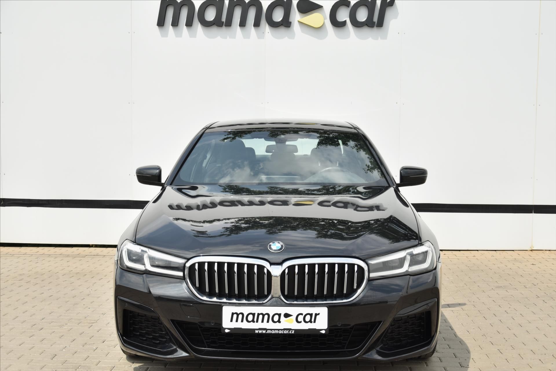 BMW Řada 5, 520d xDrive M PAKET DPH ČR - fotka 2