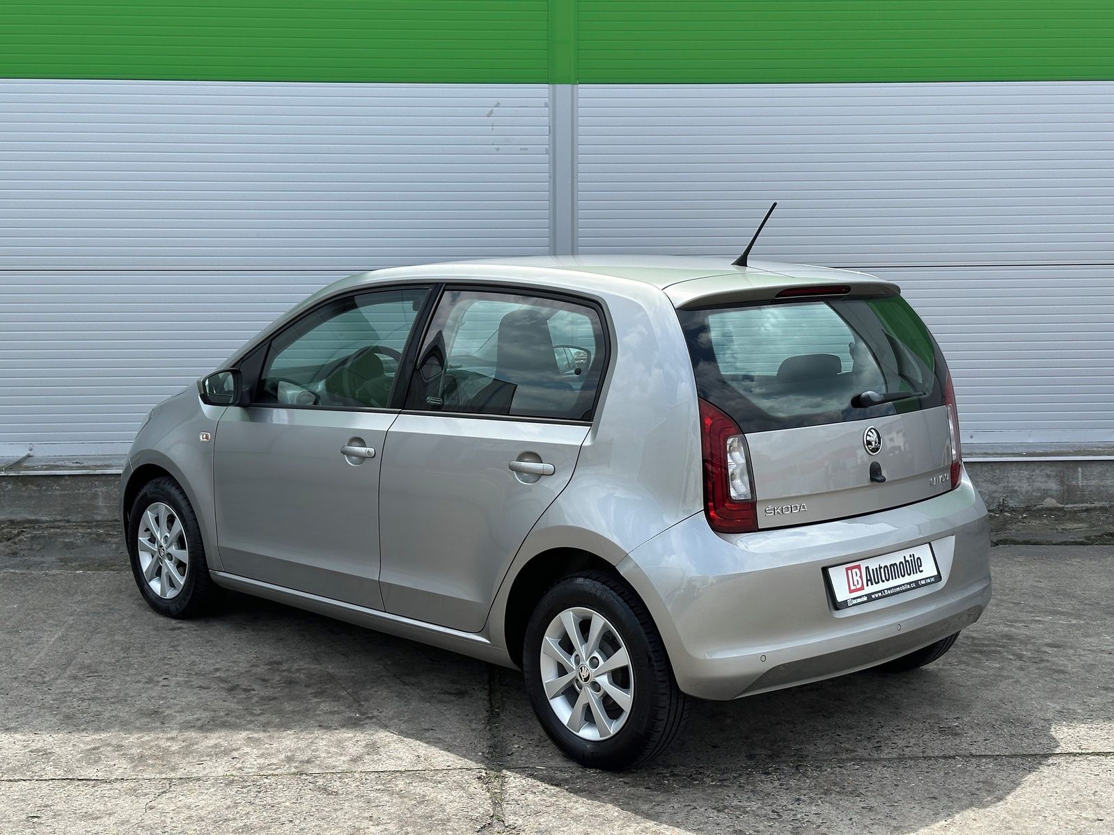 Škoda Citigo, 1.0MPi Automat 55kW KLIMA AC - fotka 6