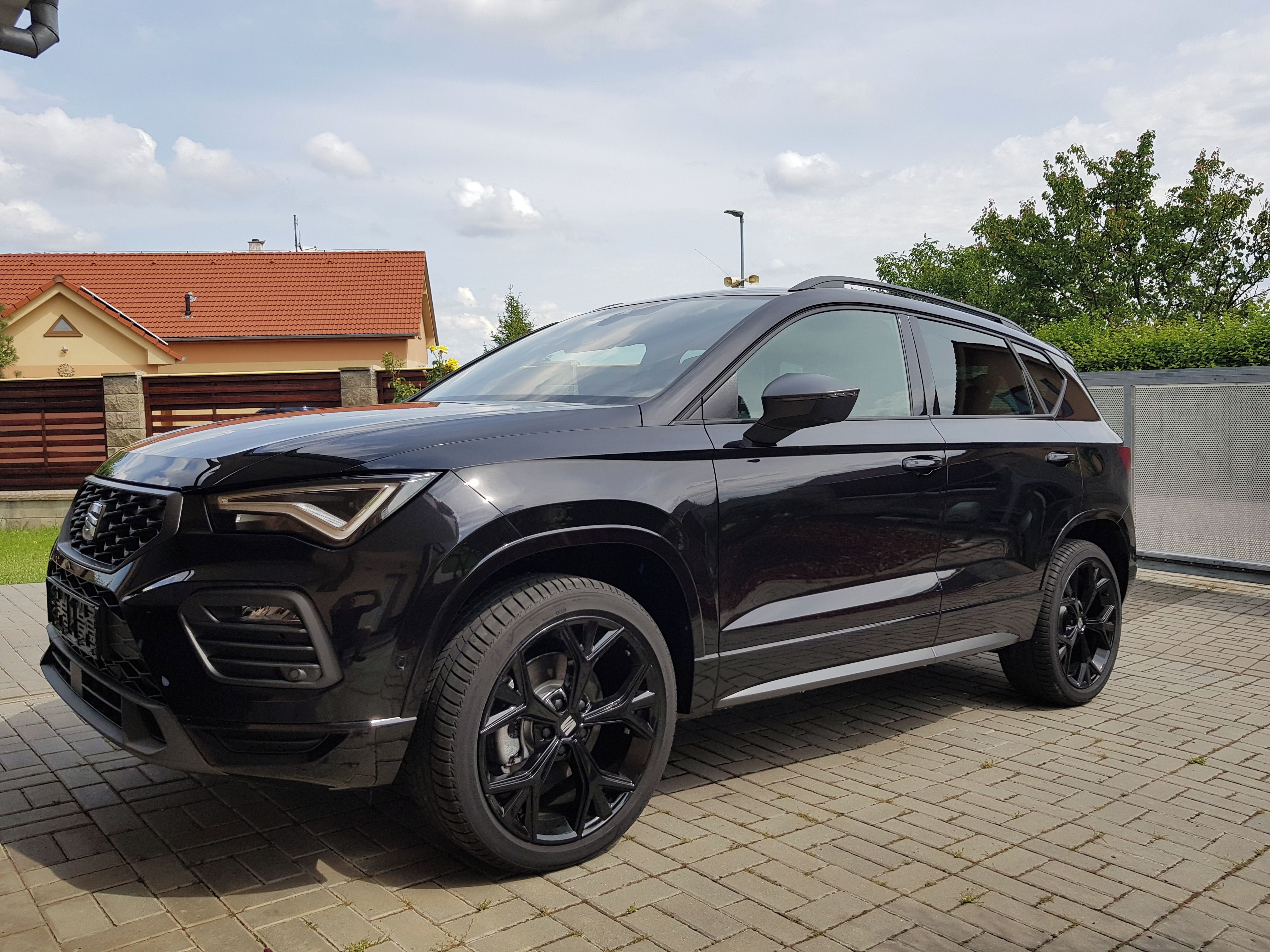 Cupra Ateca, Seat Ateca 2.0TSI 140KW FR - fotka 4