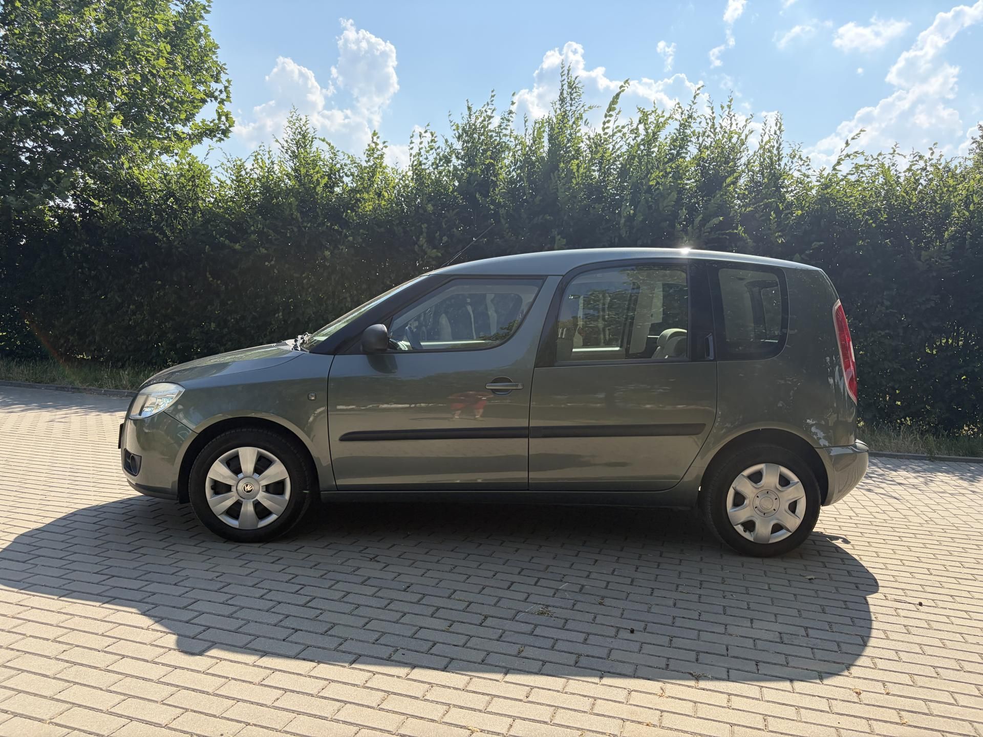 Škoda Roomster, 1.6 Comfort AUTOMAT - fotka 4