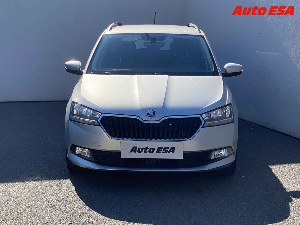 Škoda Fabia, 1.4 TSi R5,DSG,navi,kamera - fotka 2