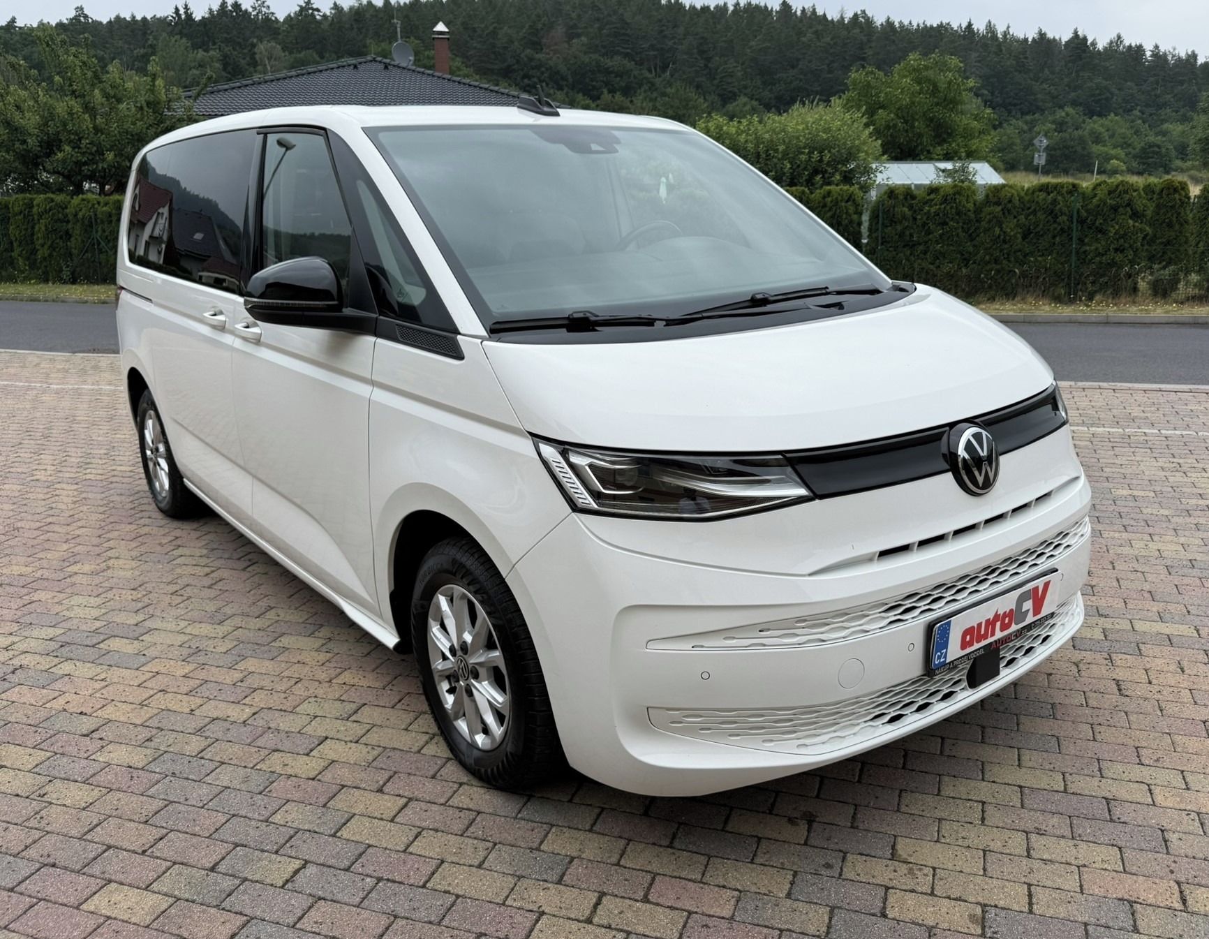 Volkswagen Multivan, T7 2.0 TDI 110kW DSG 7MÍST DPH - fotka 5