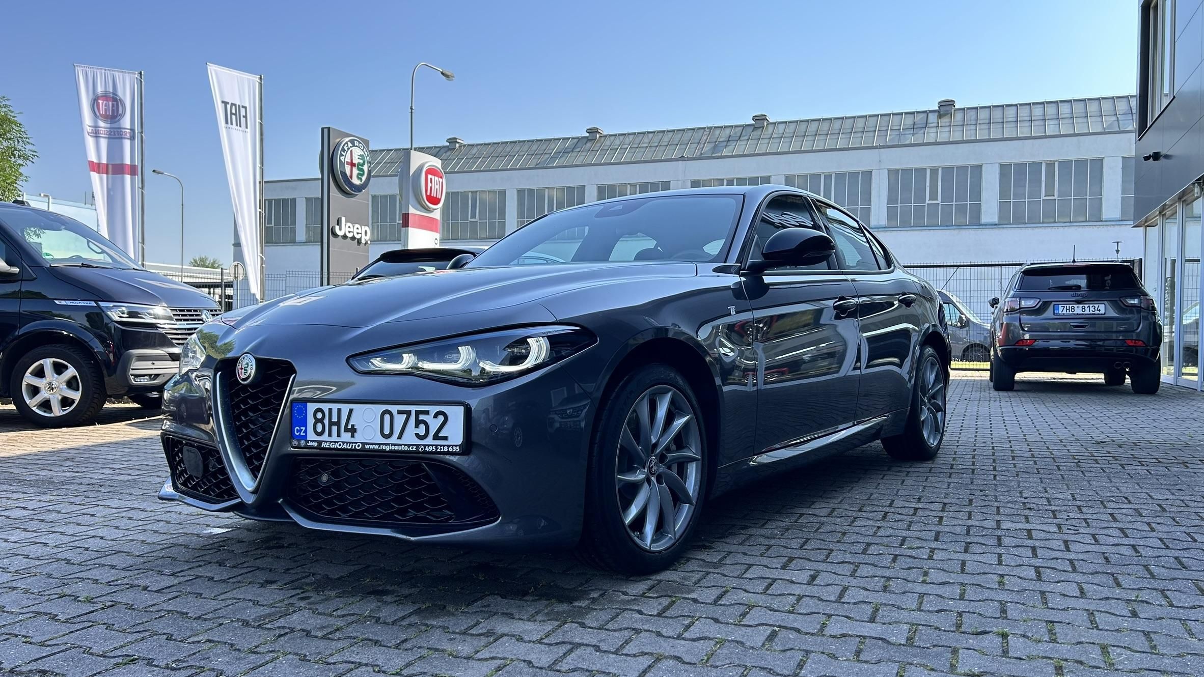 Alfa Romeo Giulia, 2.0i 280k Ti - fotka 3