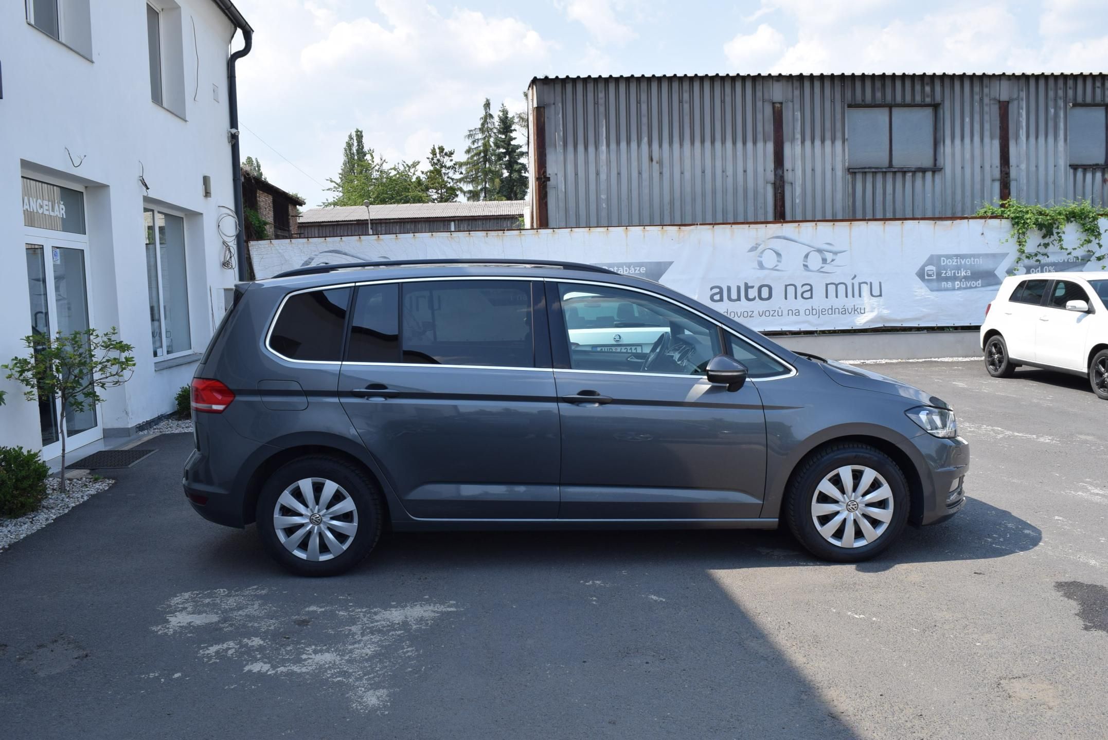Volkswagen Touran, 1.4TSI 110kw CLBMT 7MÍST TAŽNÉ - fotka 6