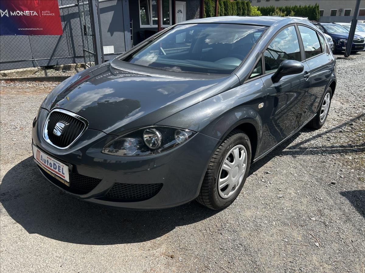 Seat Leon, 1,6 MPi  Serviska,Klima,8xPneu - fotka 3