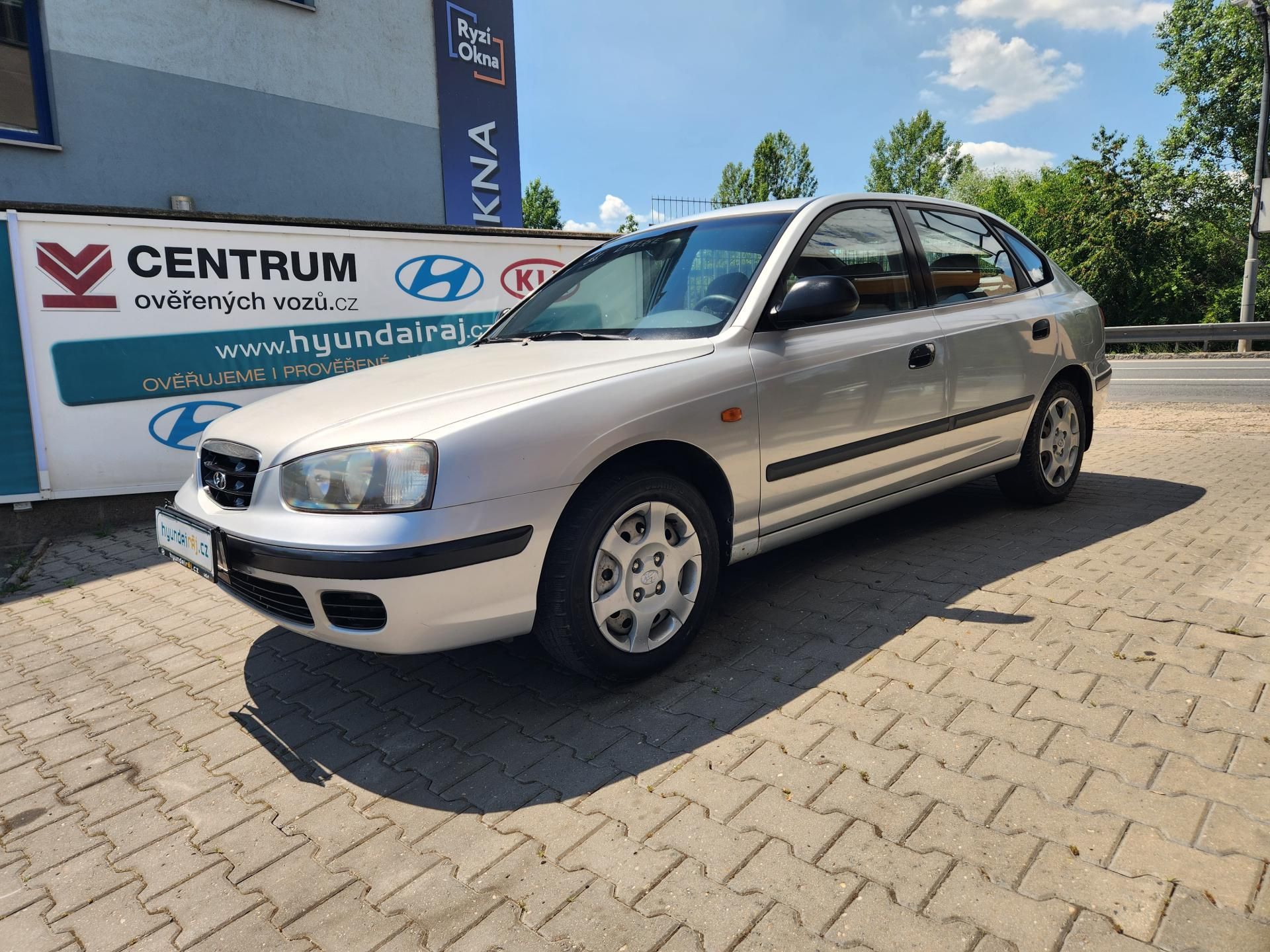 Hyundai Elantra, 1.6-ZACHOVALÝ STAV-NÍZKÉ KM