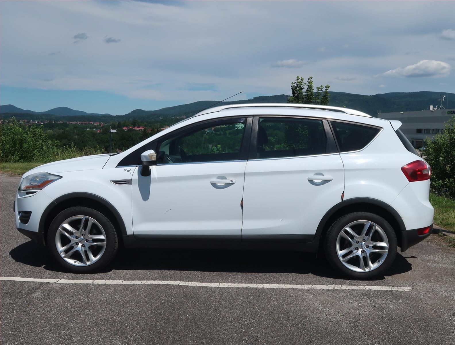 Ford Kuga, 2.0 TDCi, 4X4 - fotka 3
