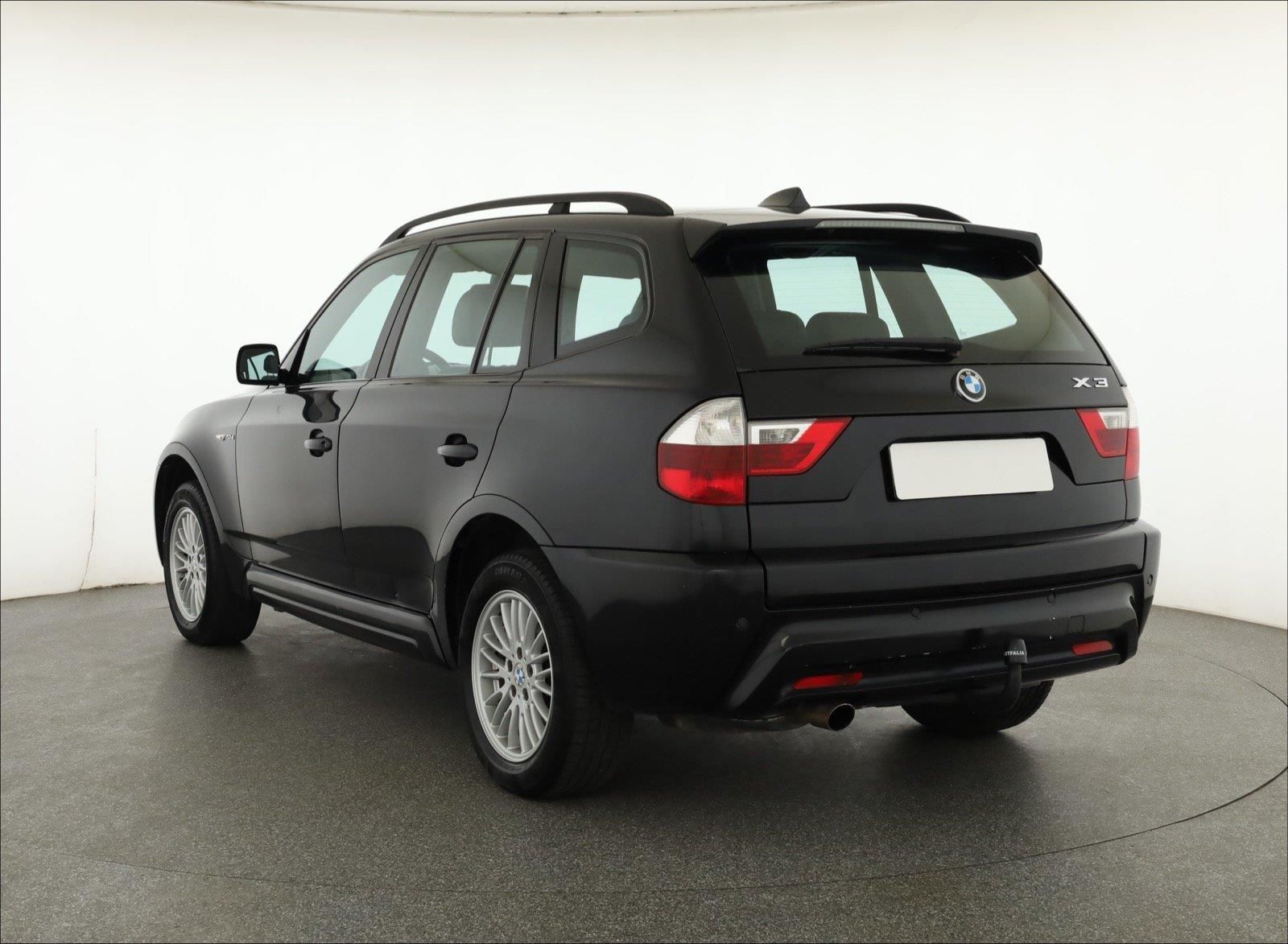 BMW X3, 2.0d, 4X4, Kožené sedačky - fotka 4