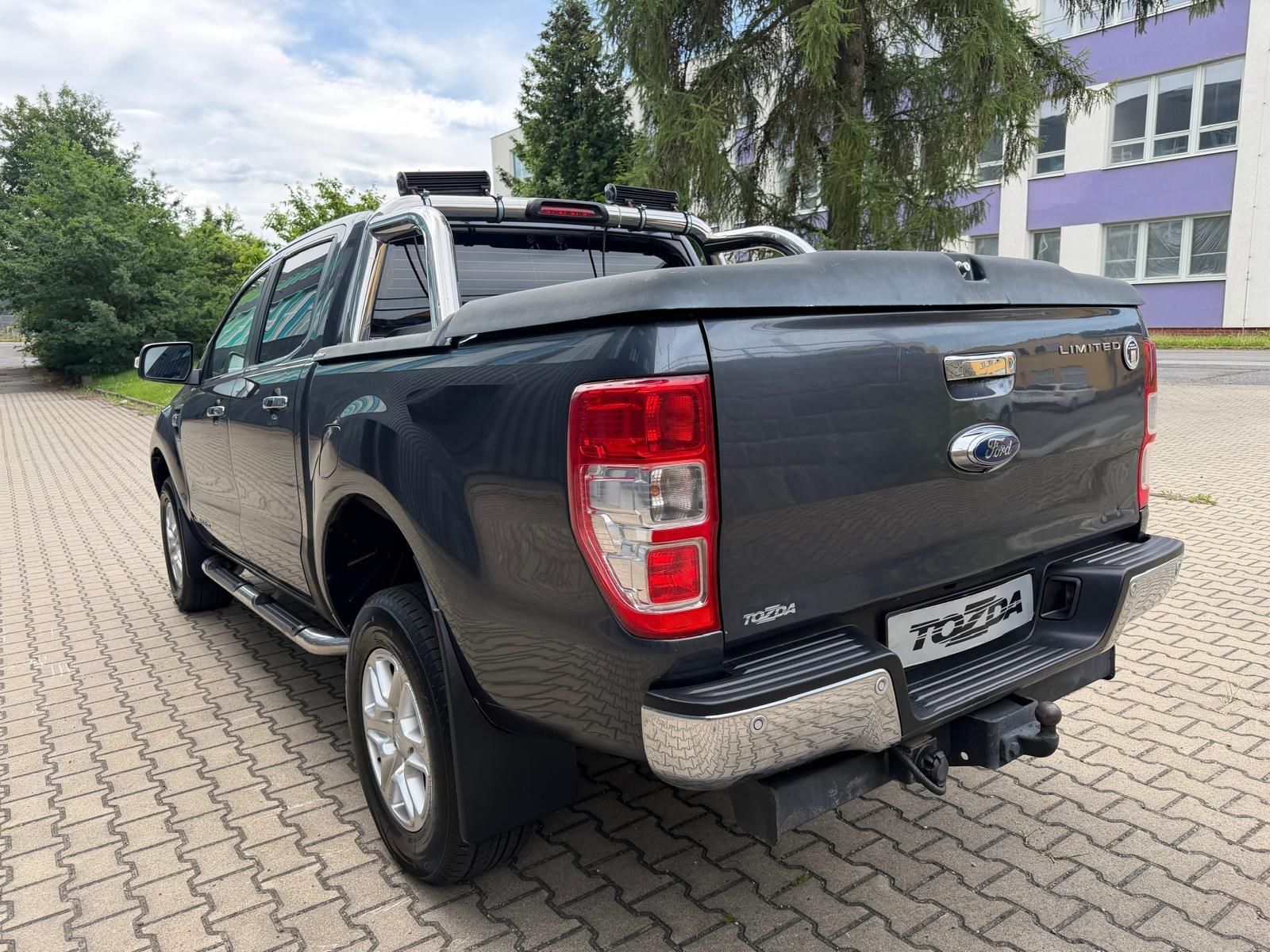 Ford Ranger, 3,2 TDCI 4x4 / manuál / - fotka 3