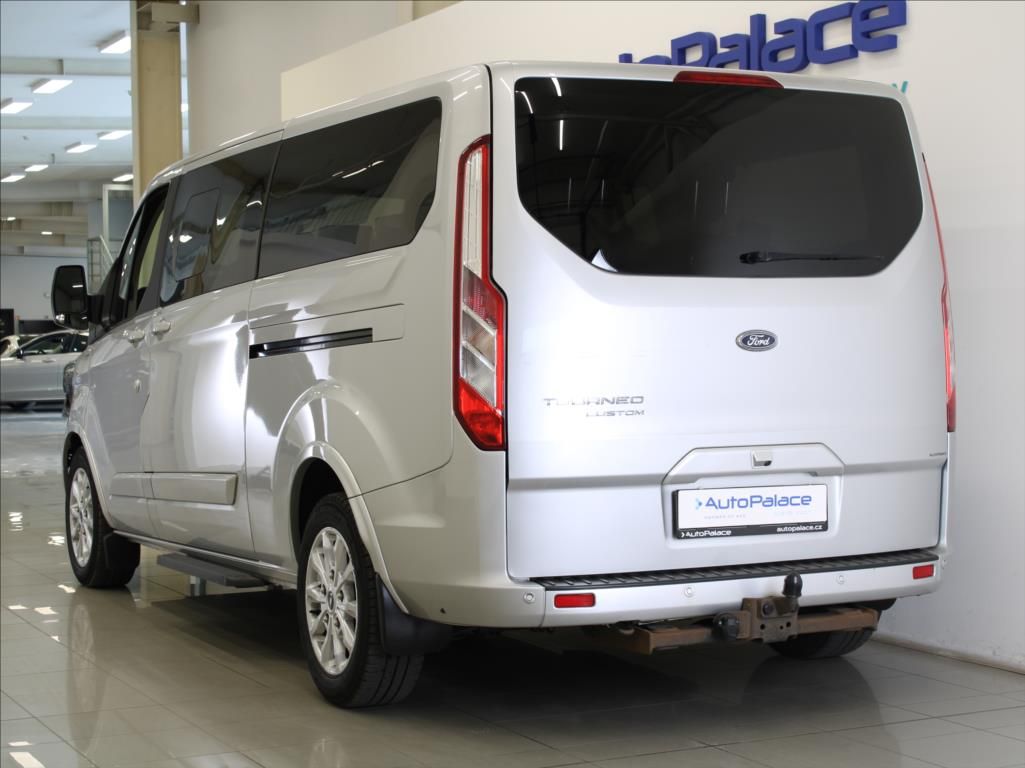 Ford Tourneo Custom, 2,0 TDCi 136kW AT Titan. ČR - fotka 3