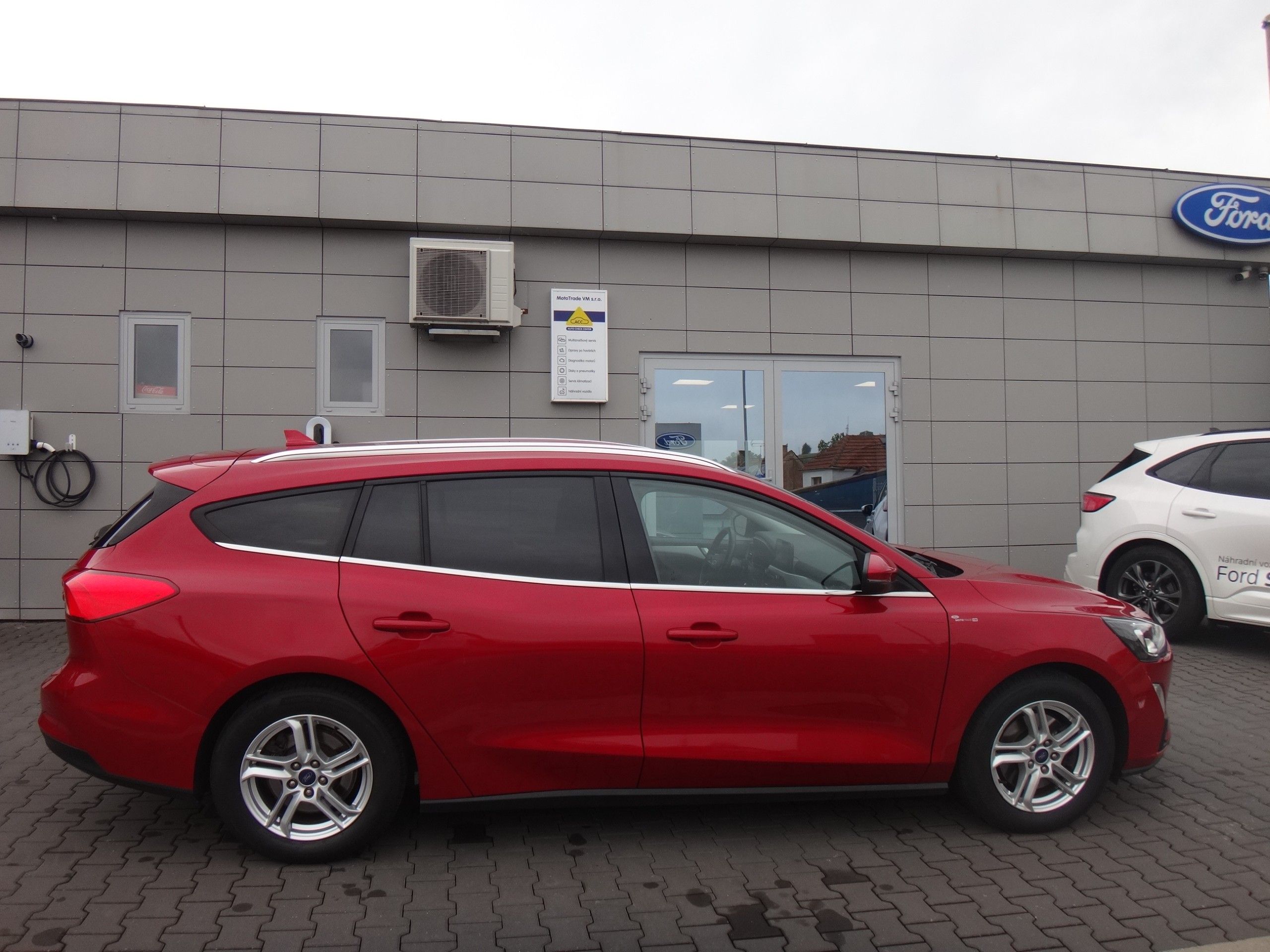 Ford Focus, Trend Edition 1.0 EcoBoost 92k - fotka 6