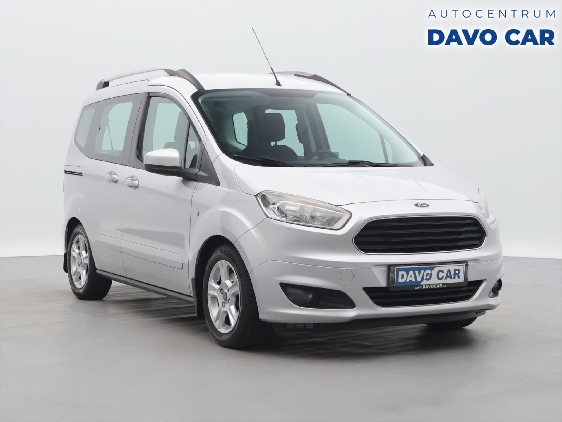 Ford Tourneo Courier, 1,0 I 74KW CZ KLIMA TAŽNÝ