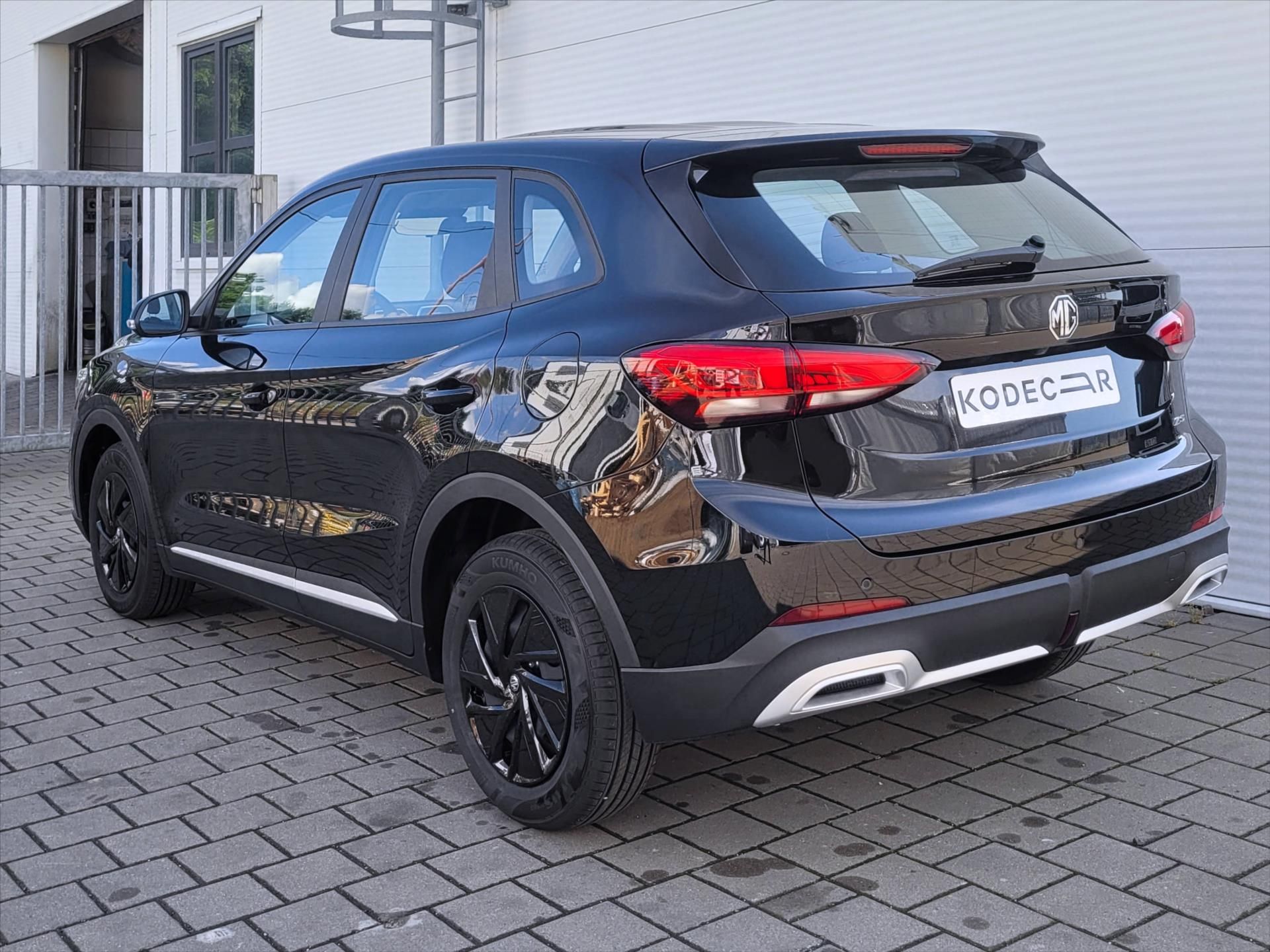 MG ZS, 1,5 115k 5MAN 4x2  Excite - fotka 4