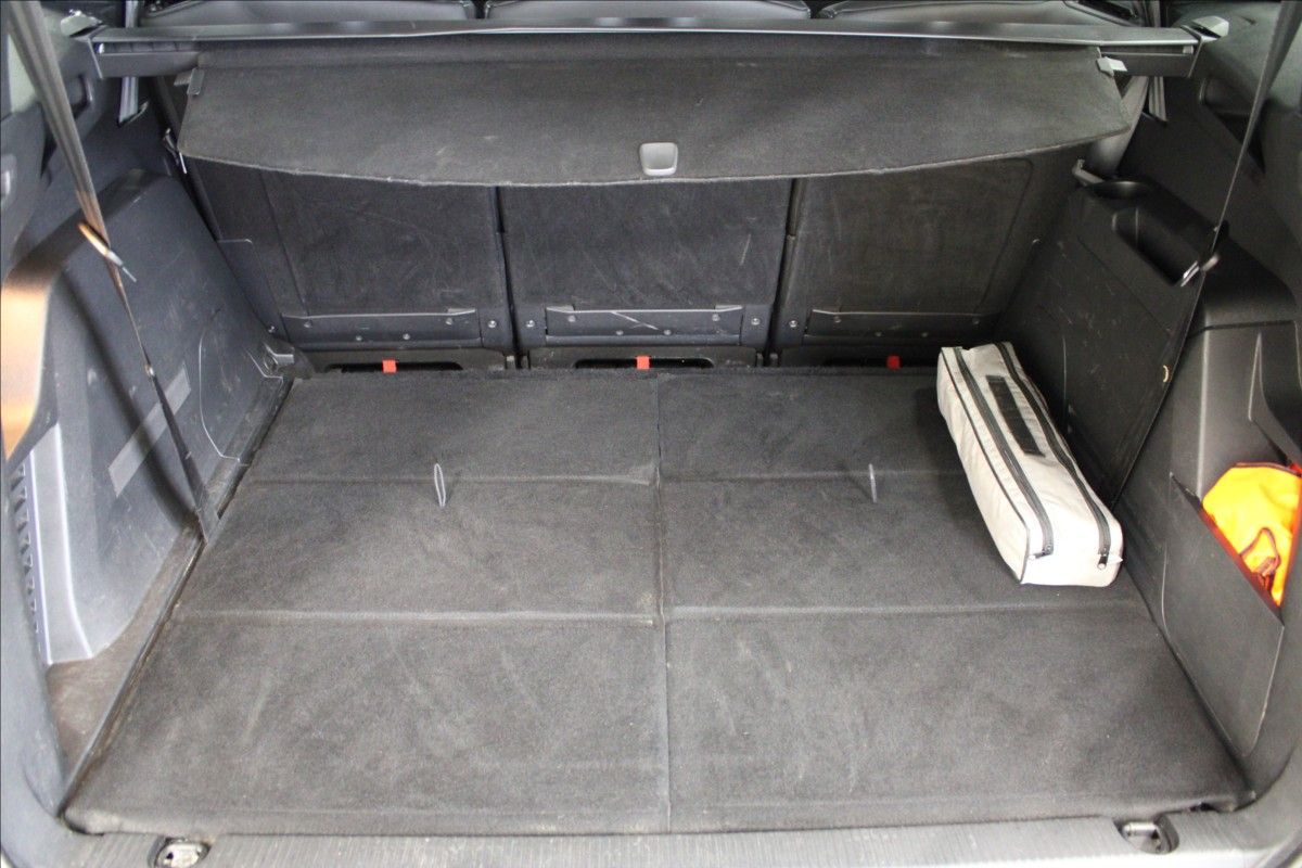 Peugeot 5008, 1,5 HDi 1.majitel CZ - fotka 5