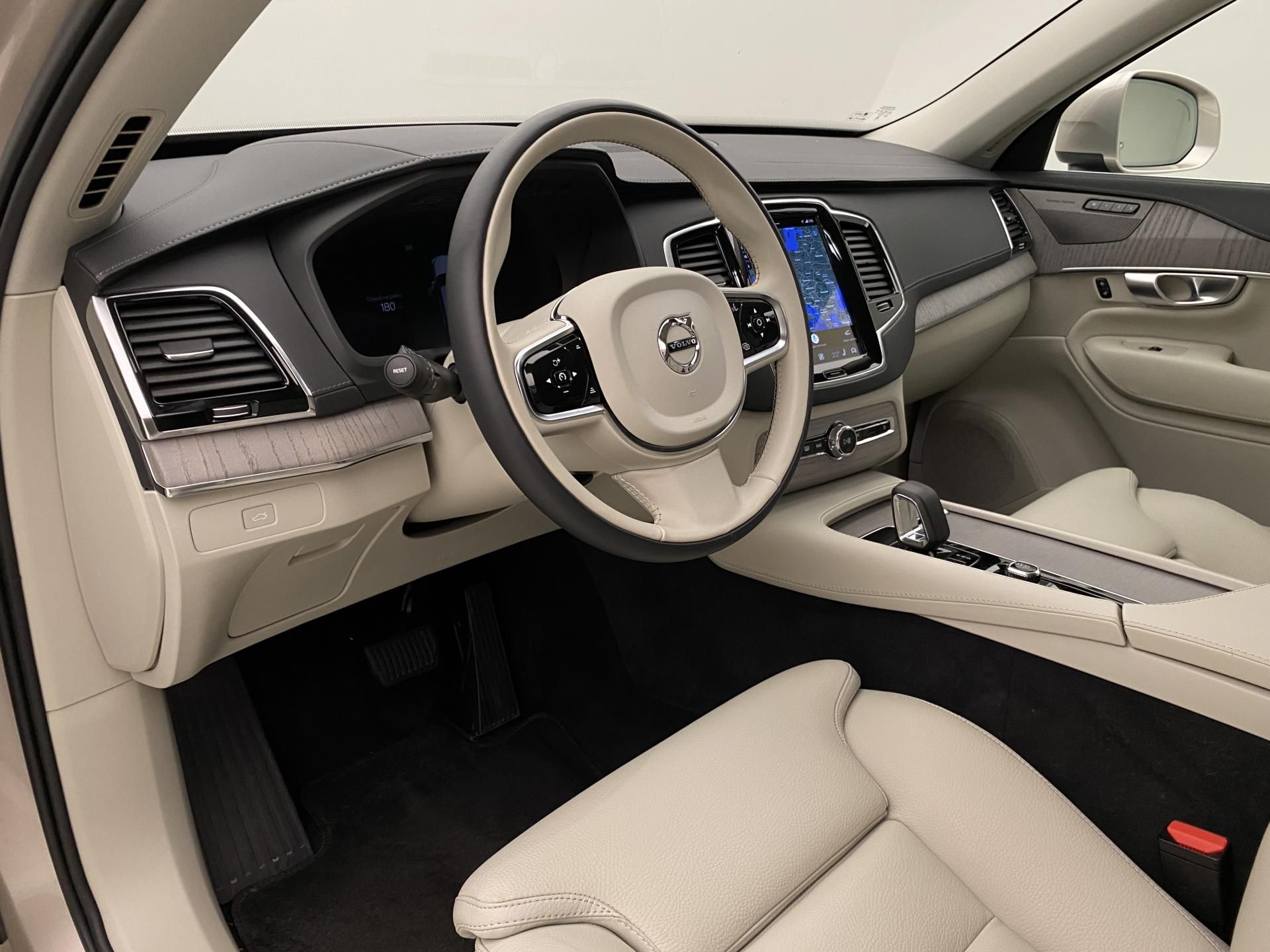Volvo XC90, B5 AWD BRIGHT PLUS AUT CZ 7m - fotka 4