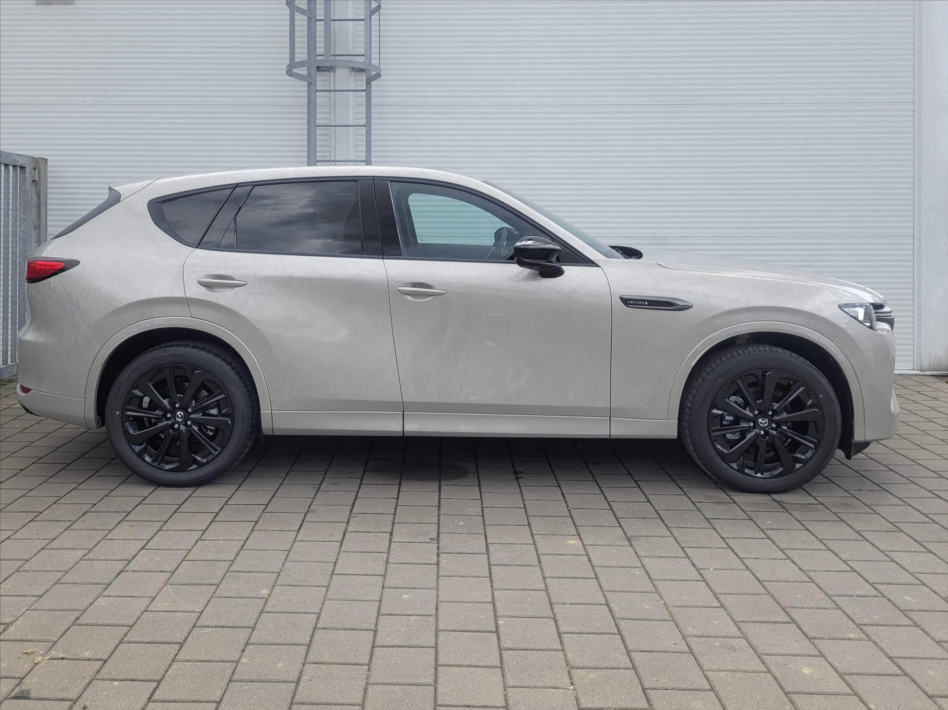 Mazda CX-60, 3,3 e-Skyactiv D254 8AT 4x4  H - fotka 3