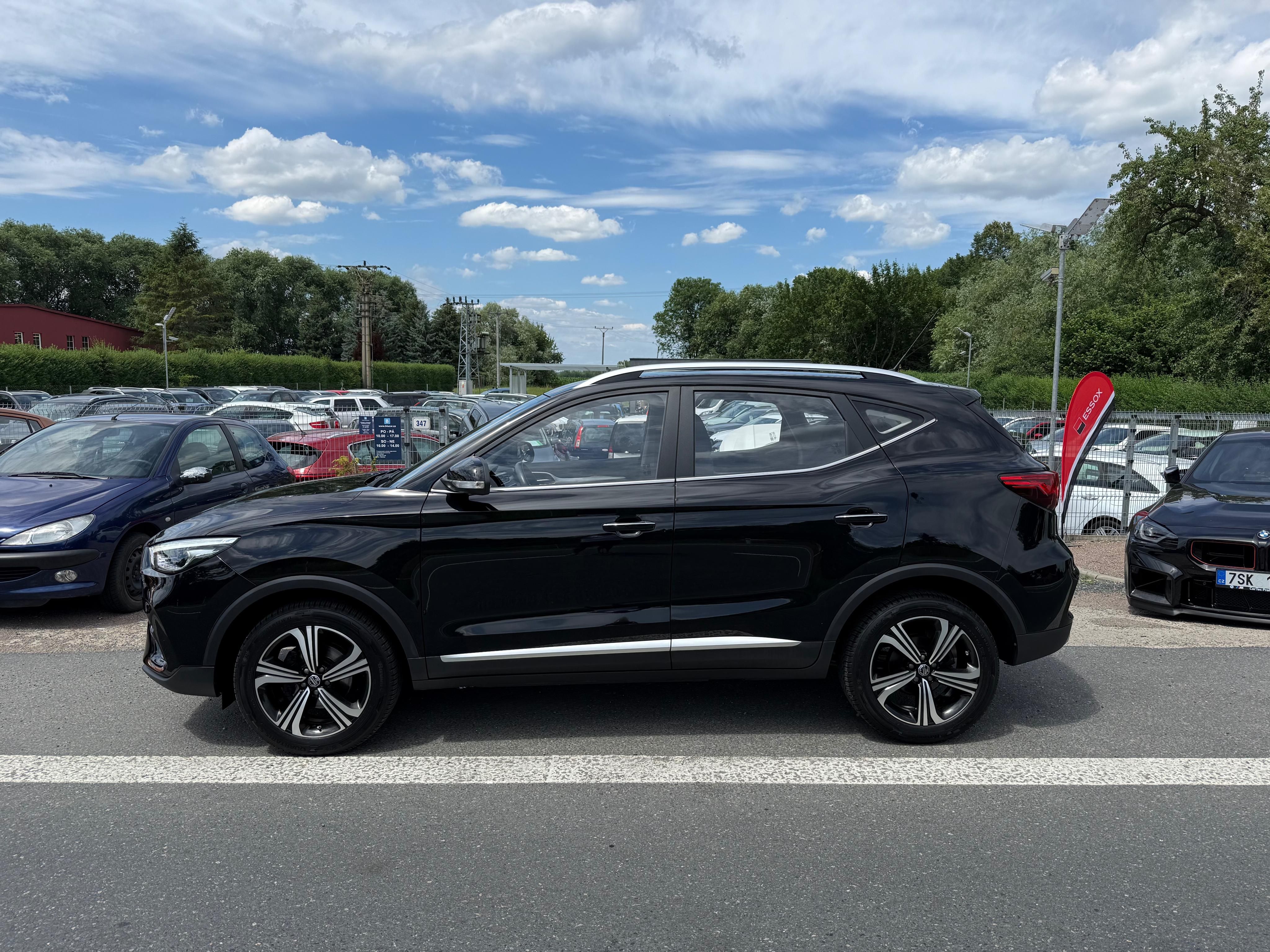 MG ZS, 1.5i MT Essential ČR Zadáno - fotka 2
