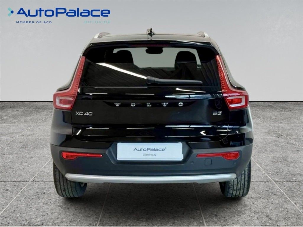 Volvo XC40, 2,0 B3 Core Blis,Bezklíč - fotka 5