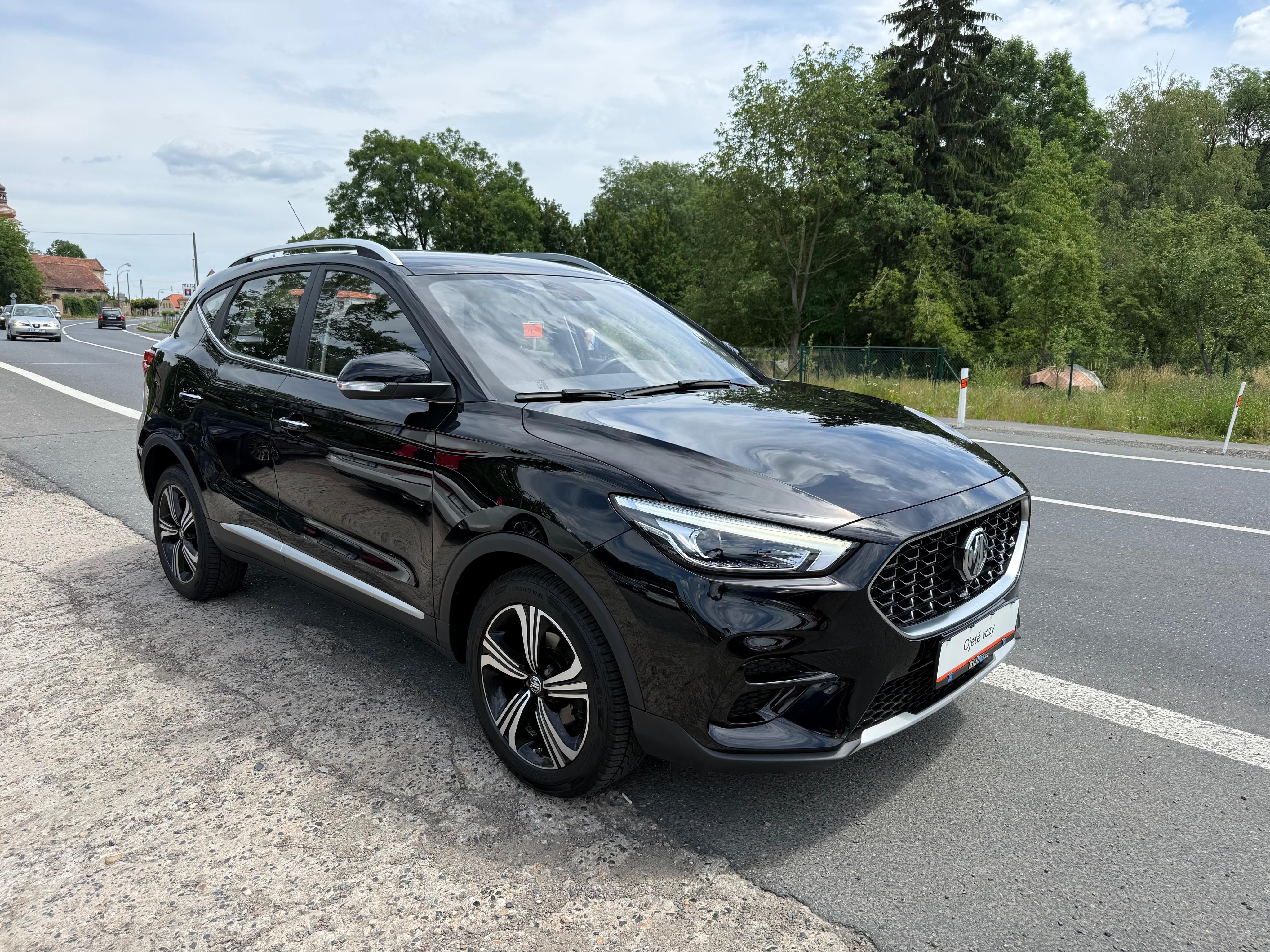 MG ZS, 1.5i MT Essential ČR Zadáno - fotka 4