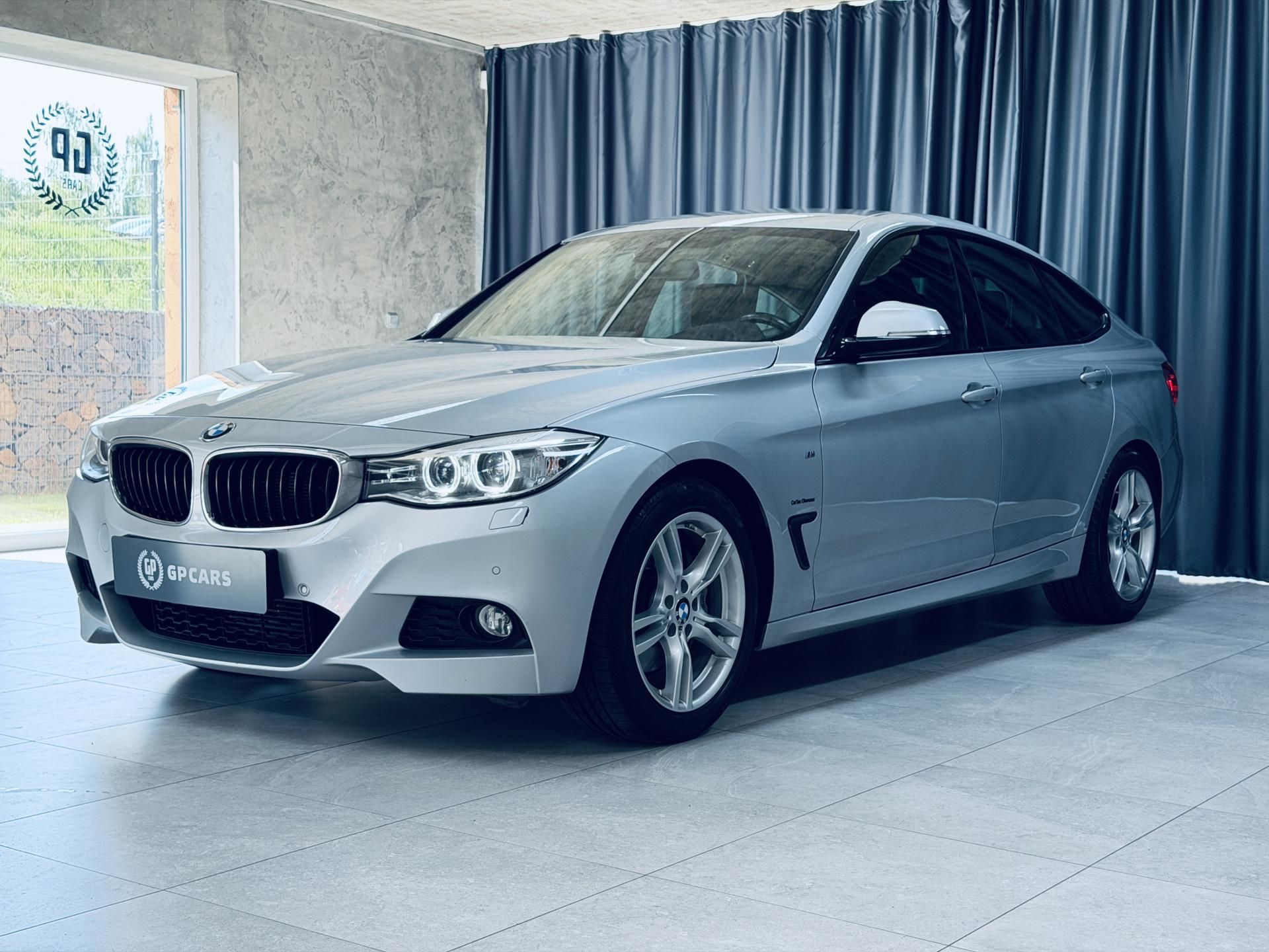 BMW Řada 3, 335d*X-drive*M-packet*CZ* - fotka 3