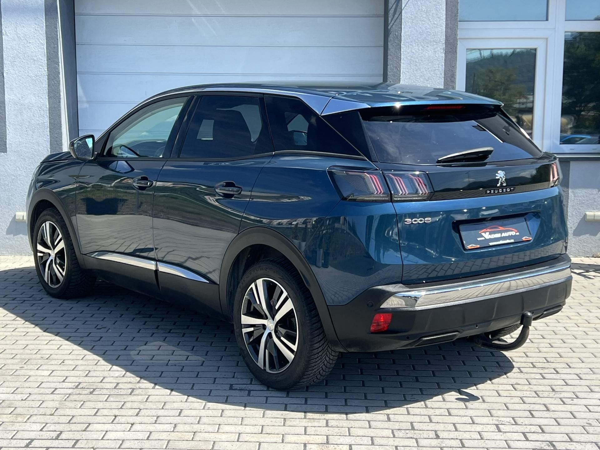 Peugeot 3008, 1.2 PT 130K ALLURE AT TAŽNÉ - fotka 3