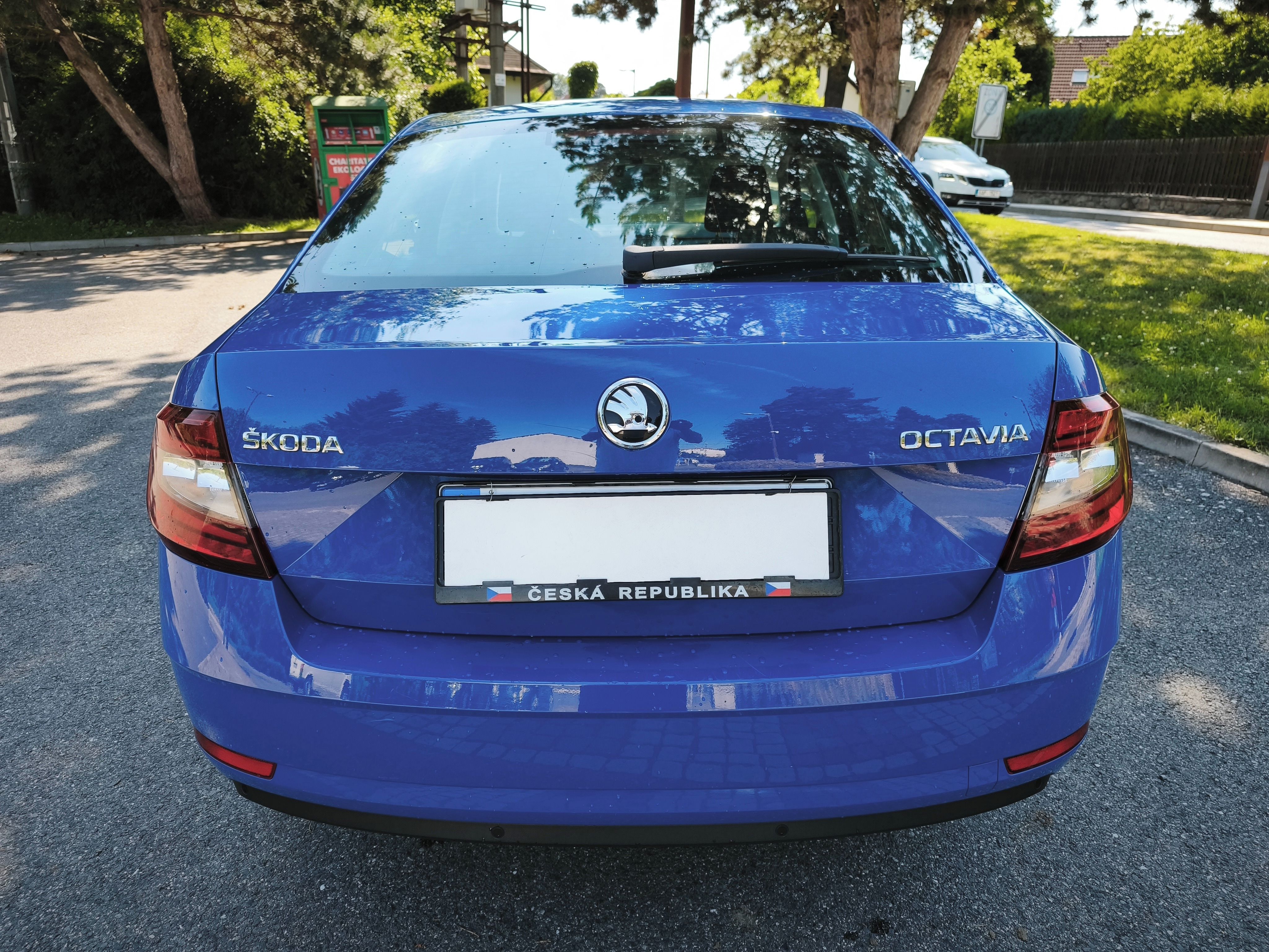 Škoda Octavia, 1.6 TDI STYLE, DSG, Č.R. 1 maj - fotka 6
