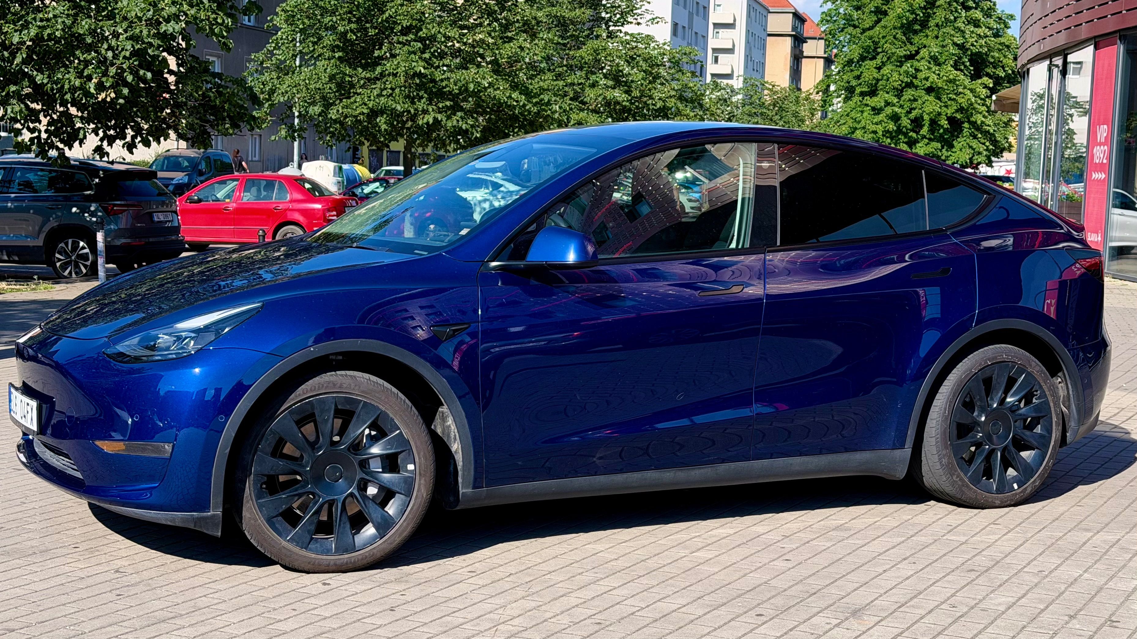 Tesla Model Y, Tesla Model Y Long Range Dual - fotka 3