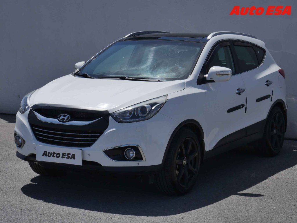 Hyundai ix35, 2.0CRDi,ČR - fotka 3