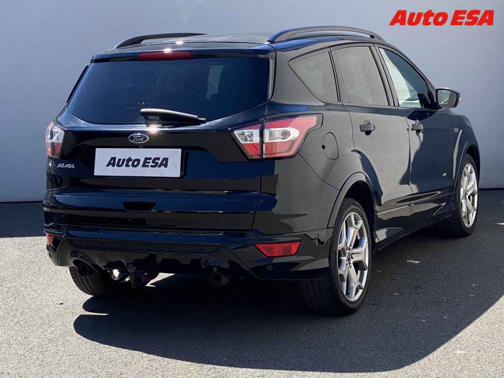 Ford Kuga, 2.0D,ST-Line,AT - fotka 4