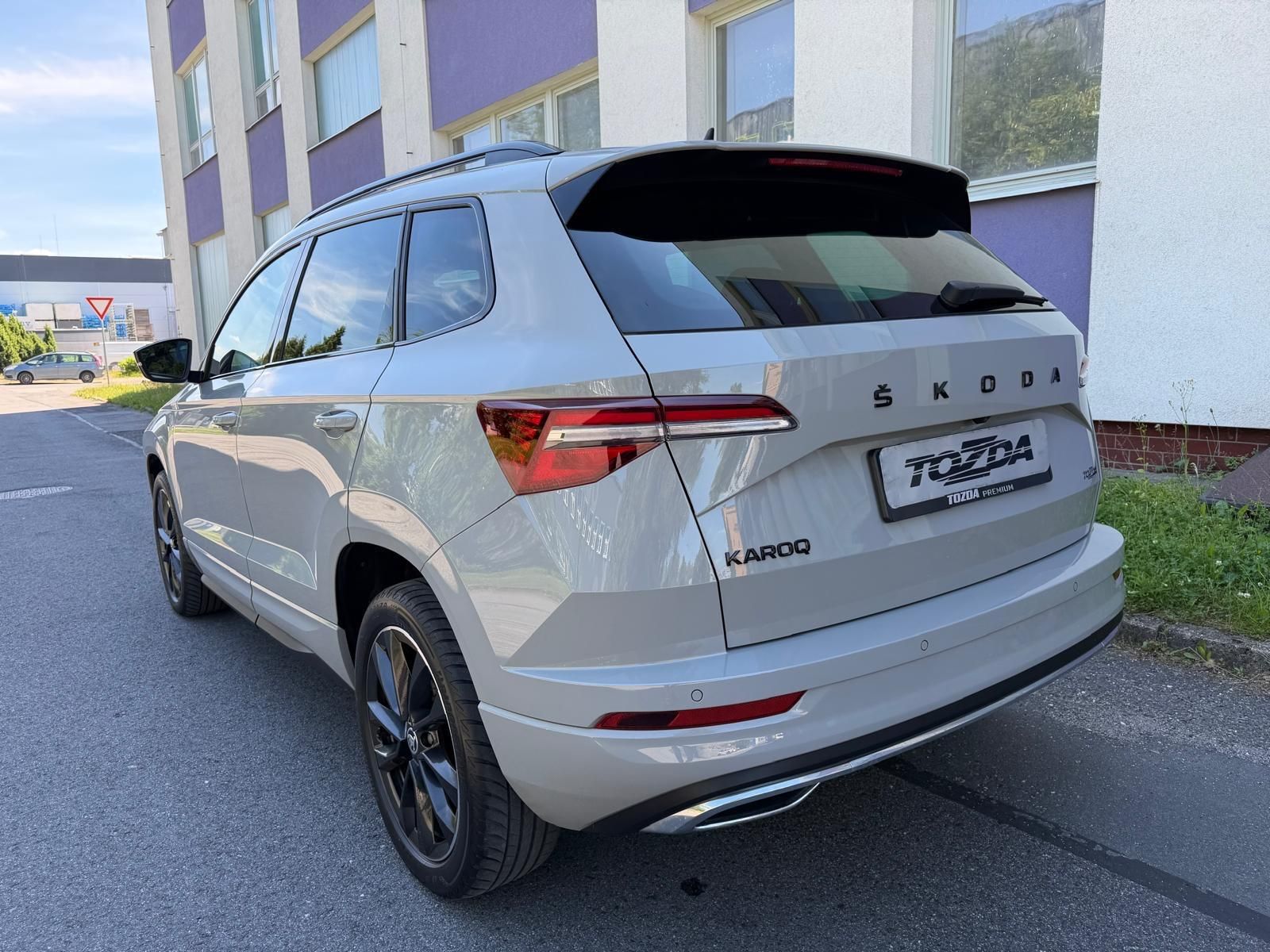 Škoda Karoq, 1,5 TSi/Sportline/DSG/1.maj. - fotka 3