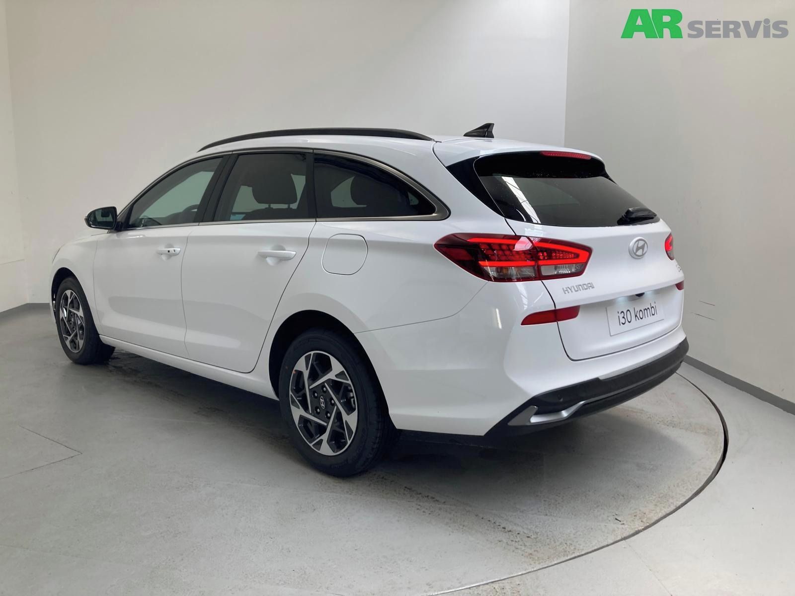 Hyundai i30, 1.6 T-GDI DCT STYLE - fotka 3