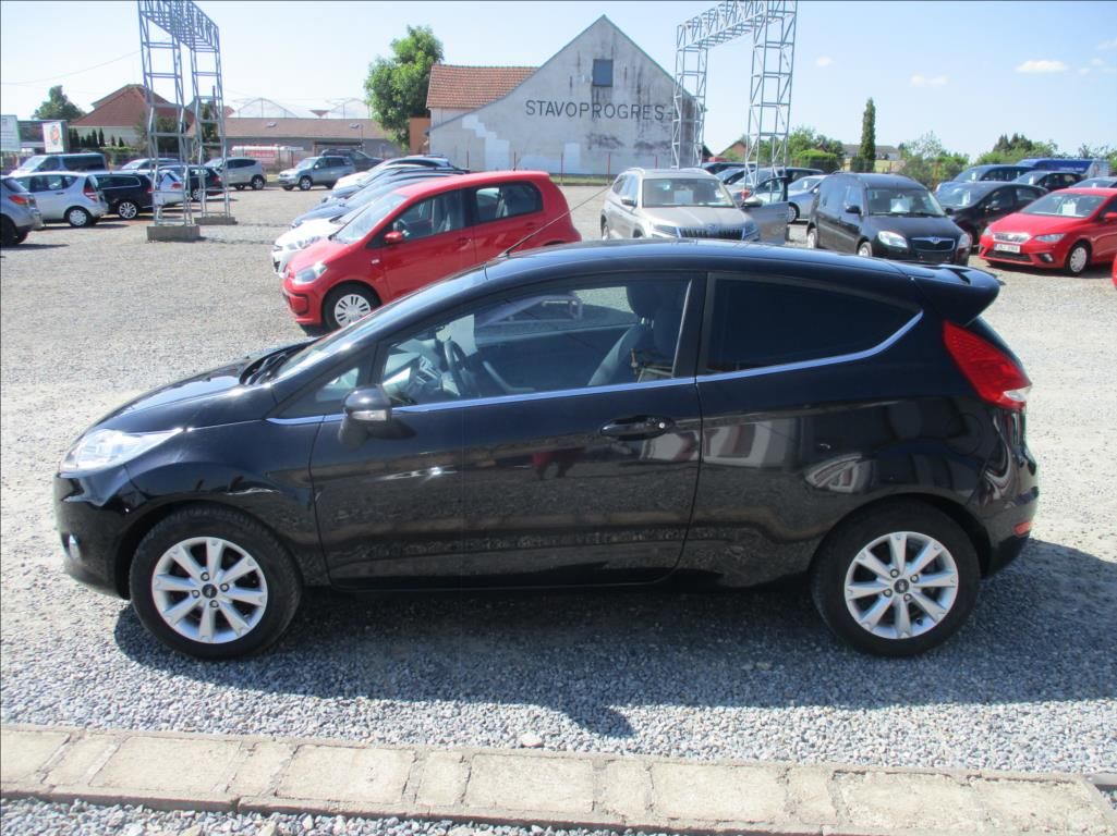Ford Fiesta, 1,2 i, aut.klima, serv.kniha, - fotka 4