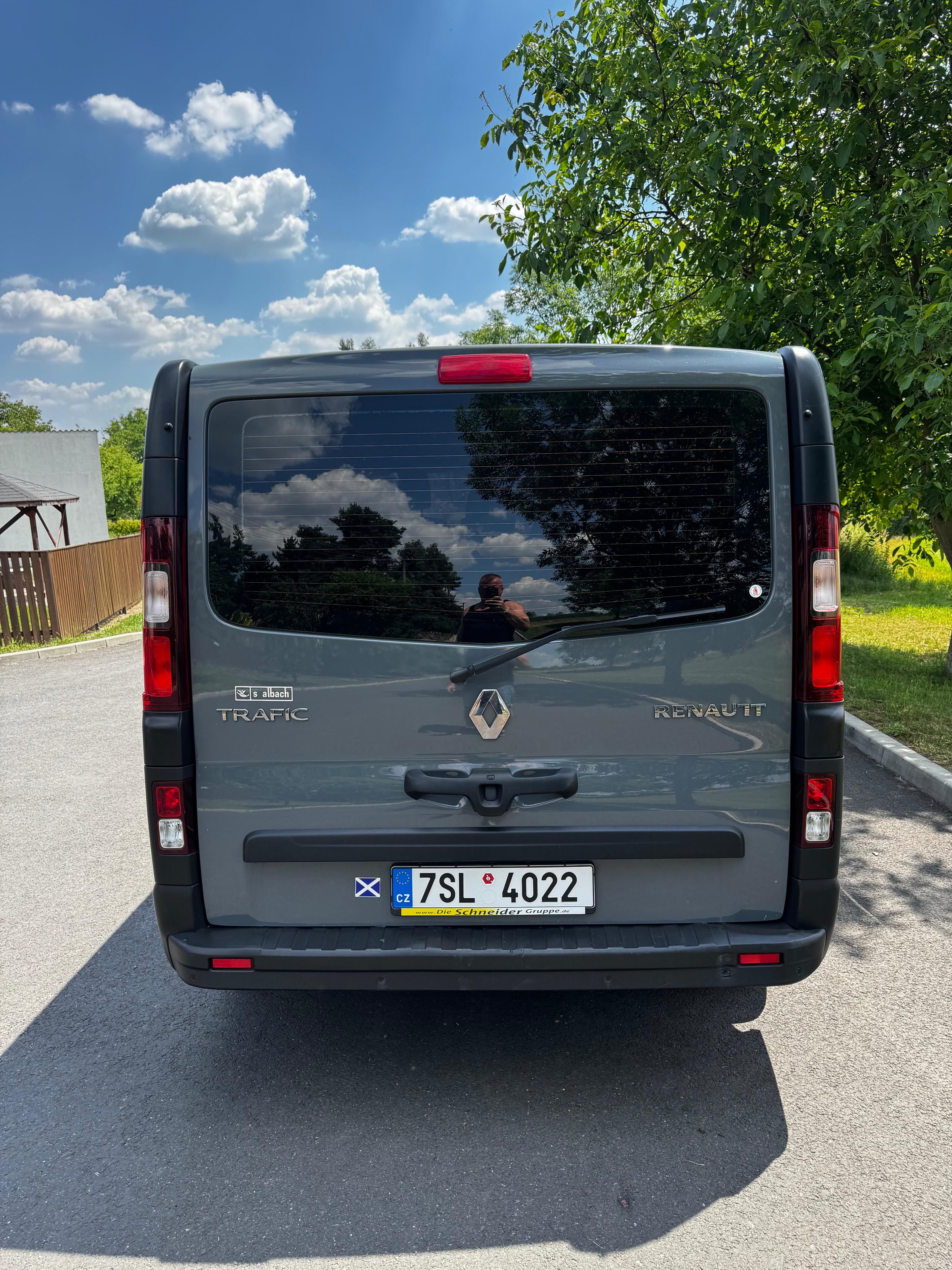 Renault Trafic, 2.0 dCi 107kW Automat - fotka 4