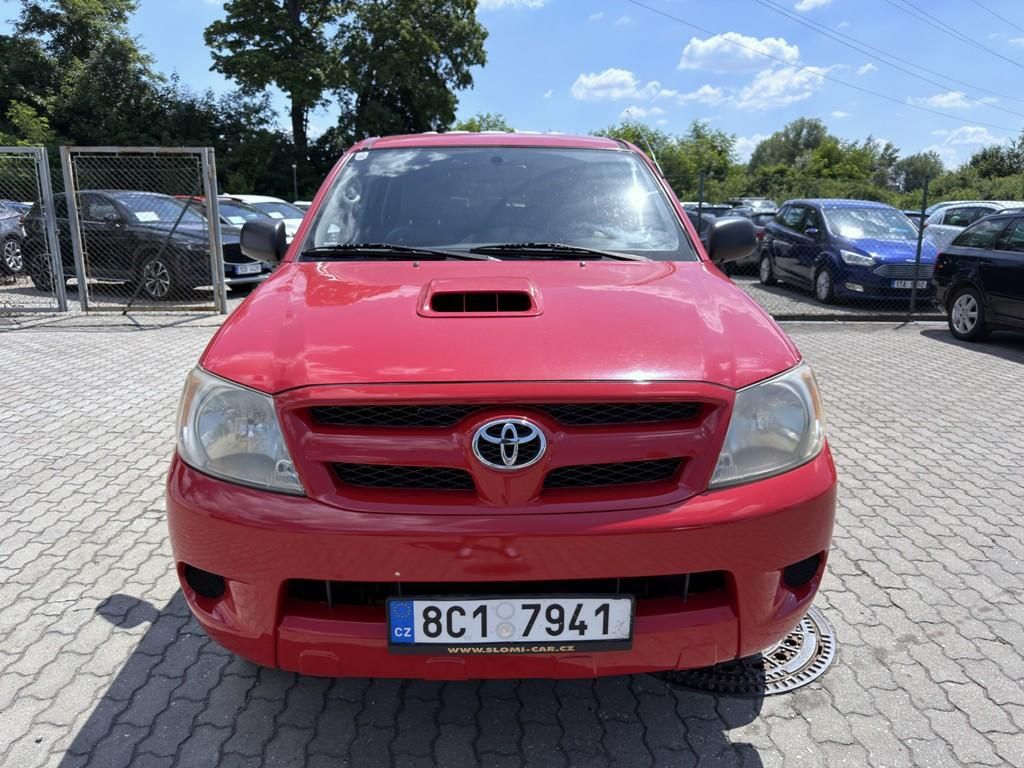 Toyota Hilux, 2.5 D-4D 4x4 - fotka 2