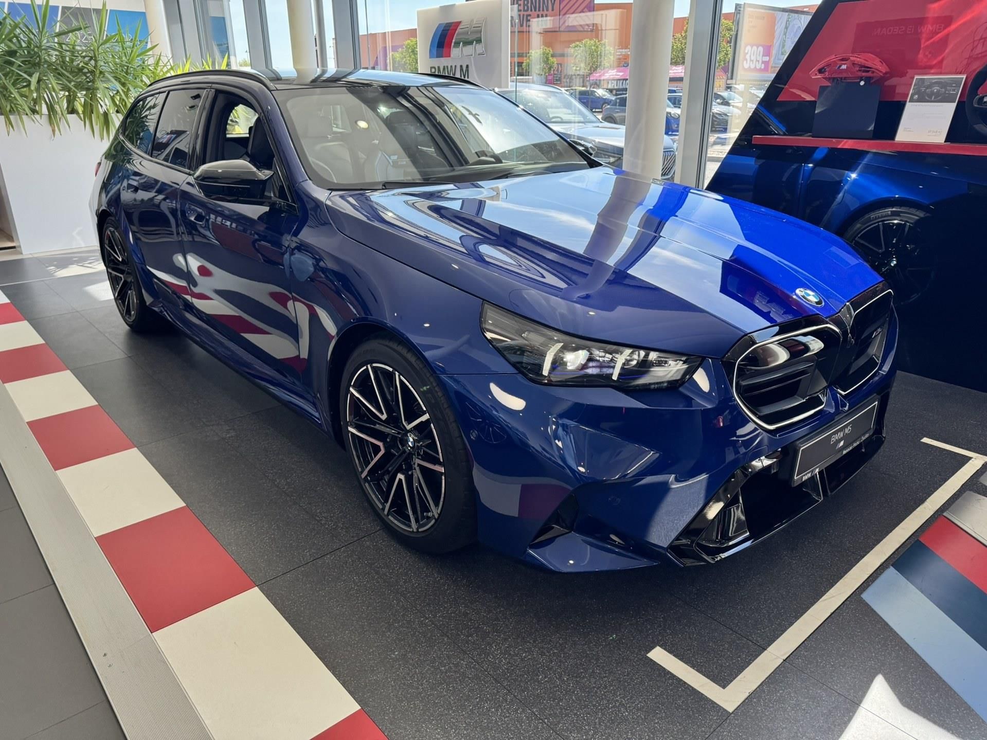 BMW M5, M5 Touring - fotka 2