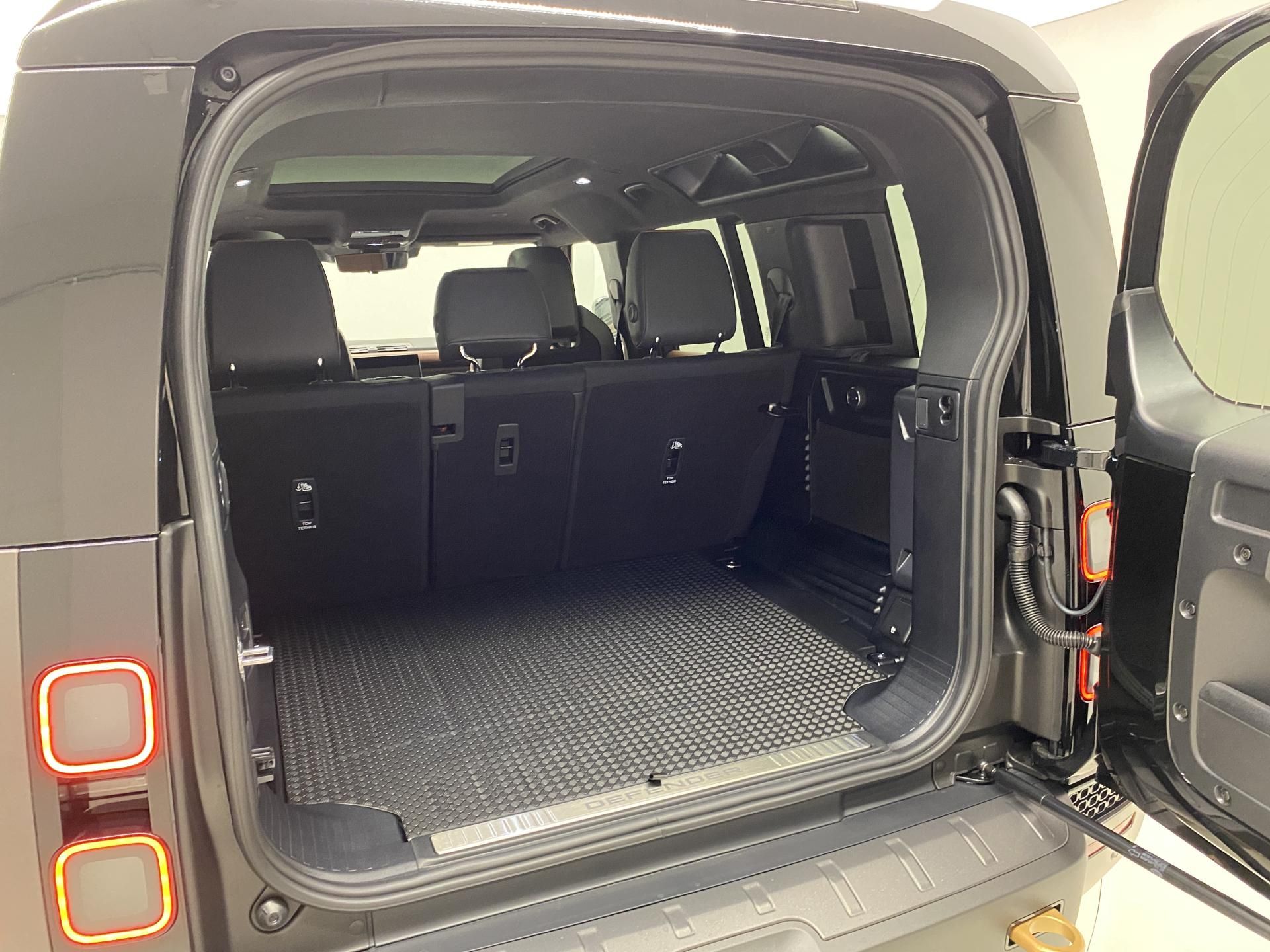 Land Rover Defender, OCTA P635 AWD AUT - fotka 5