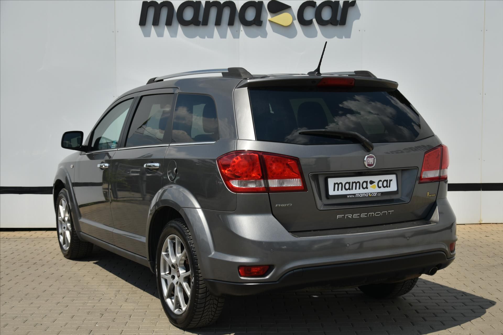 Fiat Freemont, 2.0 MJT 125kW AWD 7-MÍST ČR - fotka 5