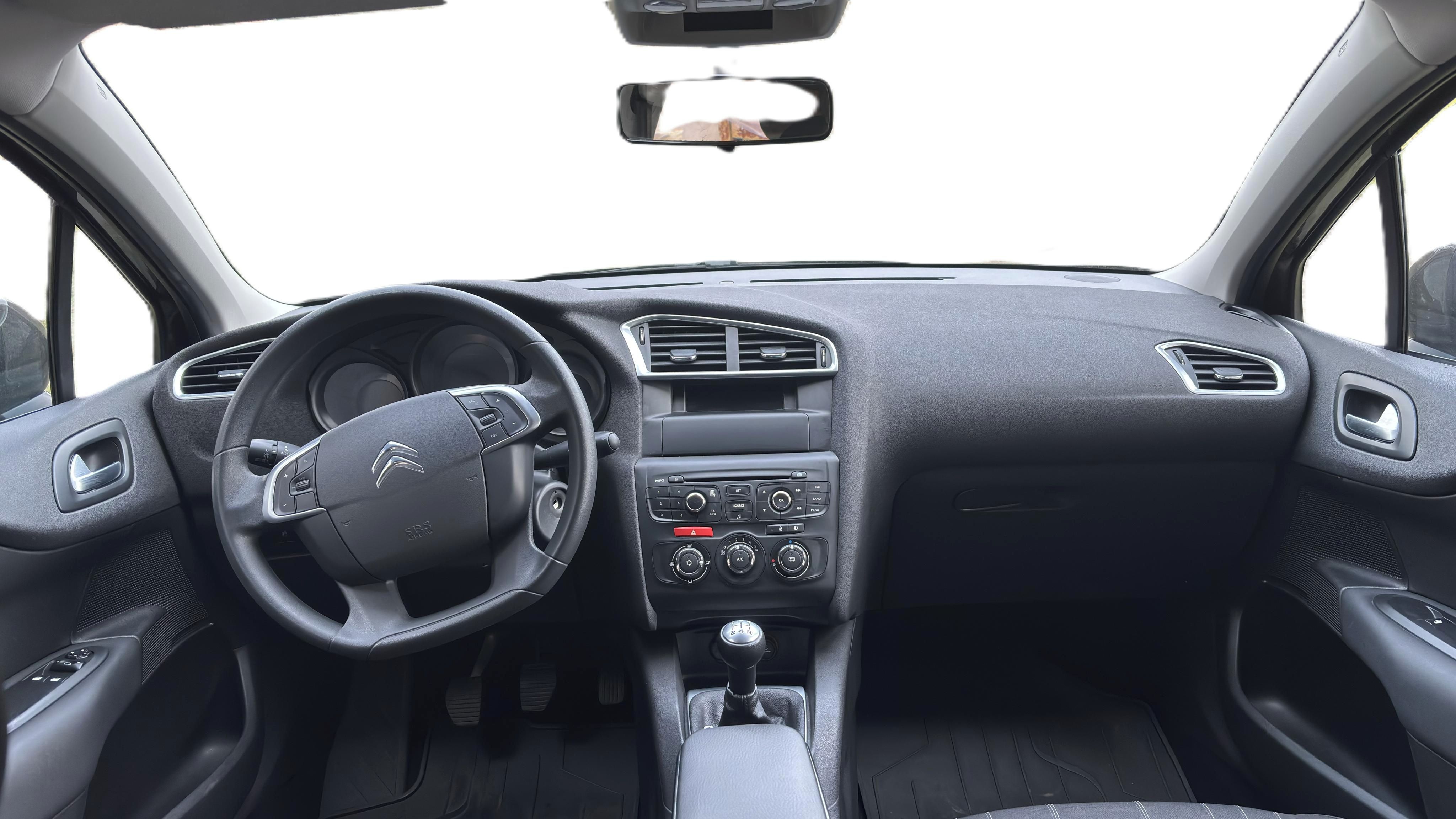 Citroën C4 - fotka 4