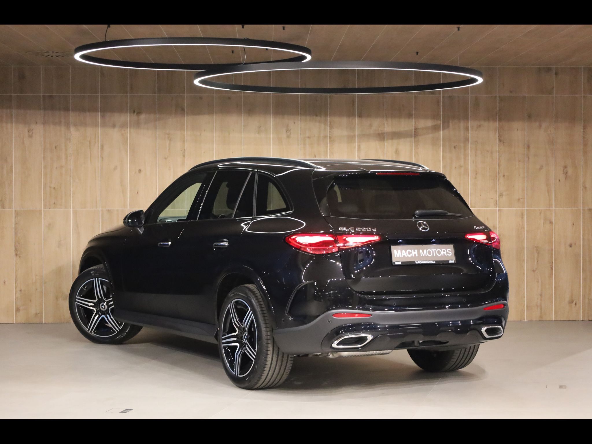 Mercedes-Benz GLC, 220d 4MATIC, DISTRONIC, Tažné - fotka 4