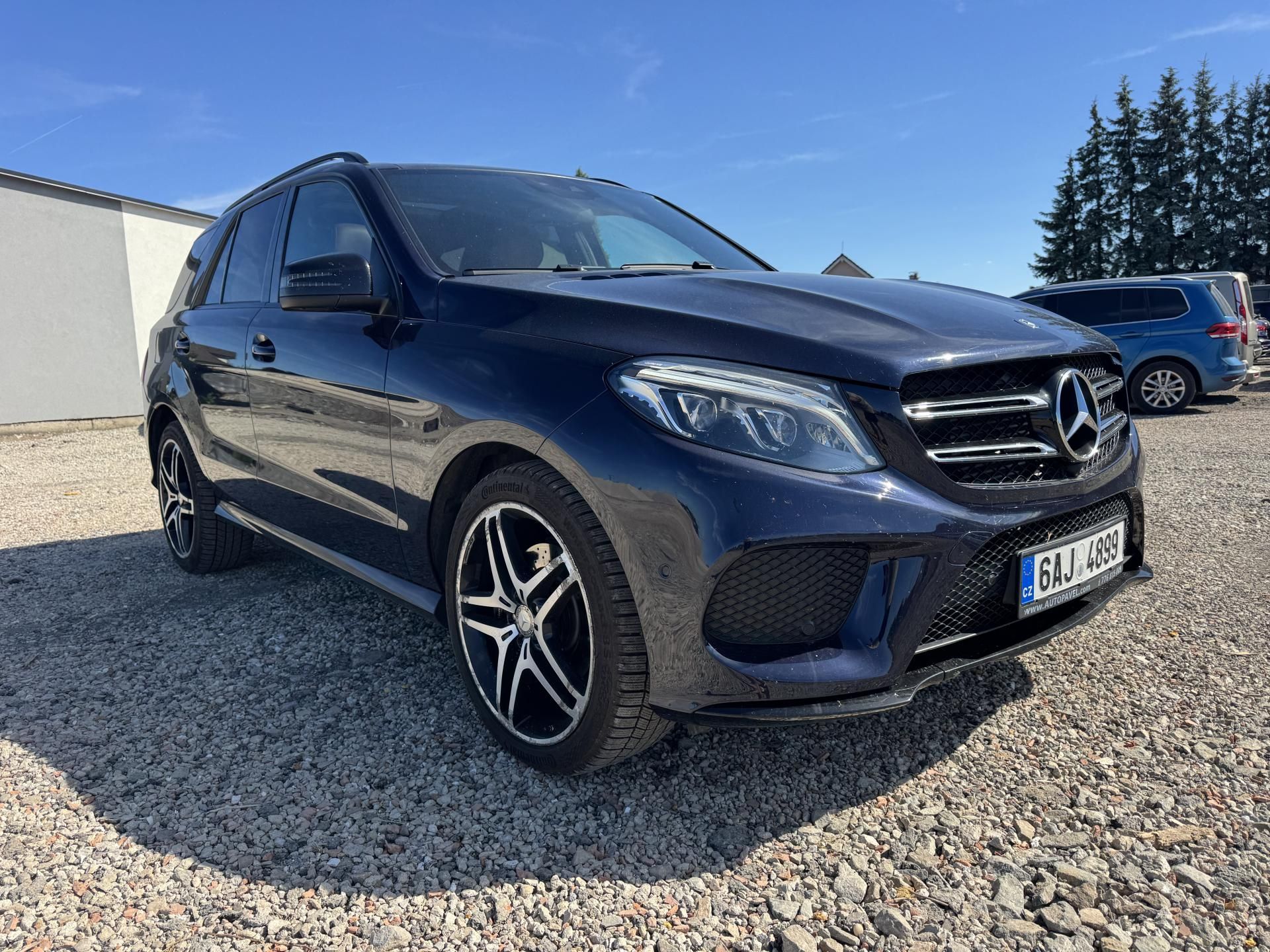 Mercedes-Benz GLE, 350 4-MATIC - fotka 4