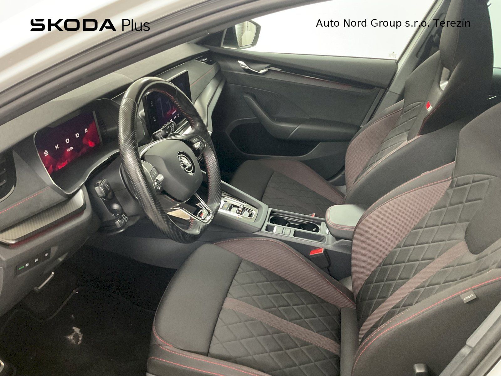 Škoda Octavia, Combi RS 2,0 TSI 180 kW  7 Aut - fotka 5