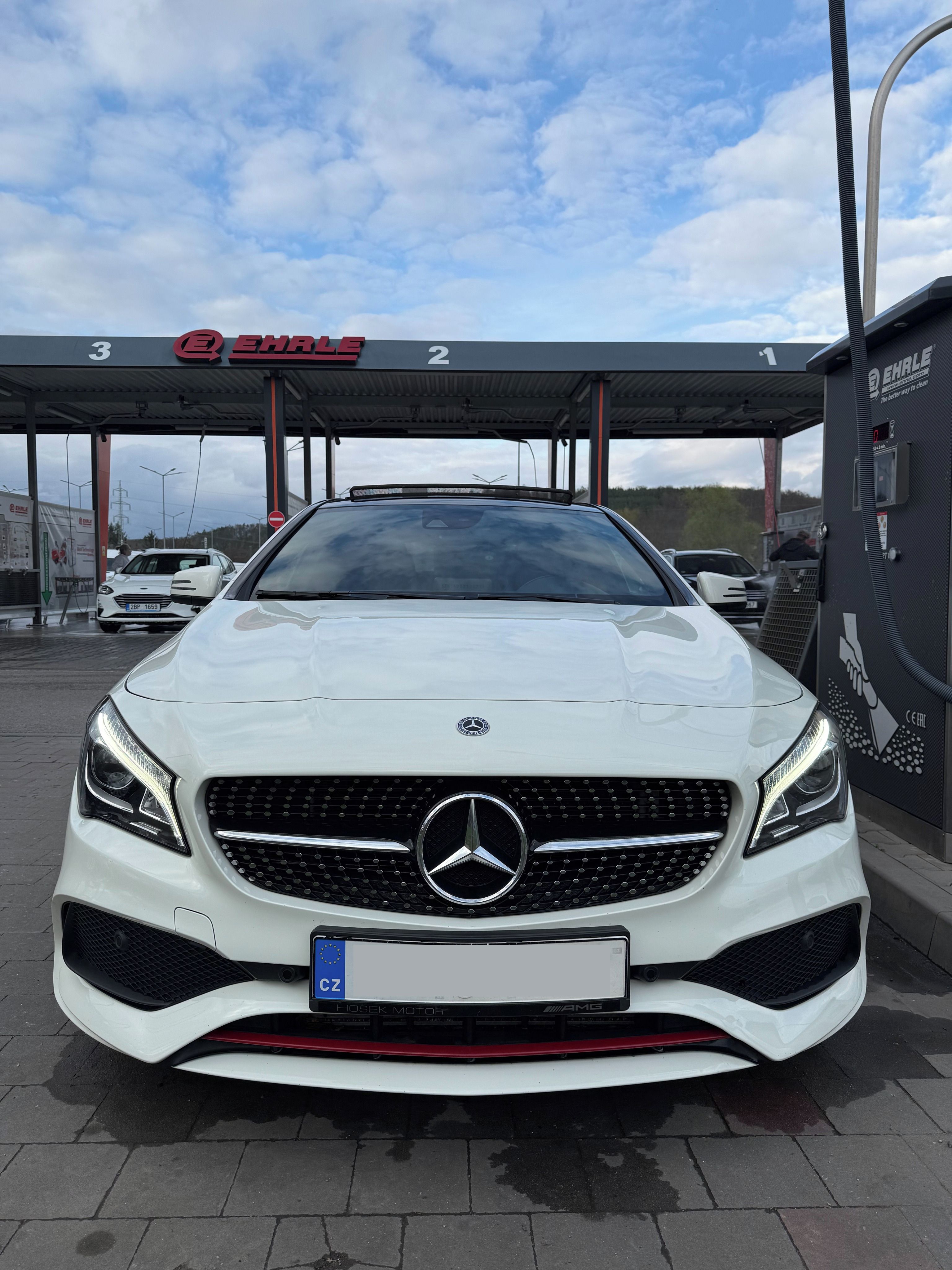 Mercedes-Benz CLA