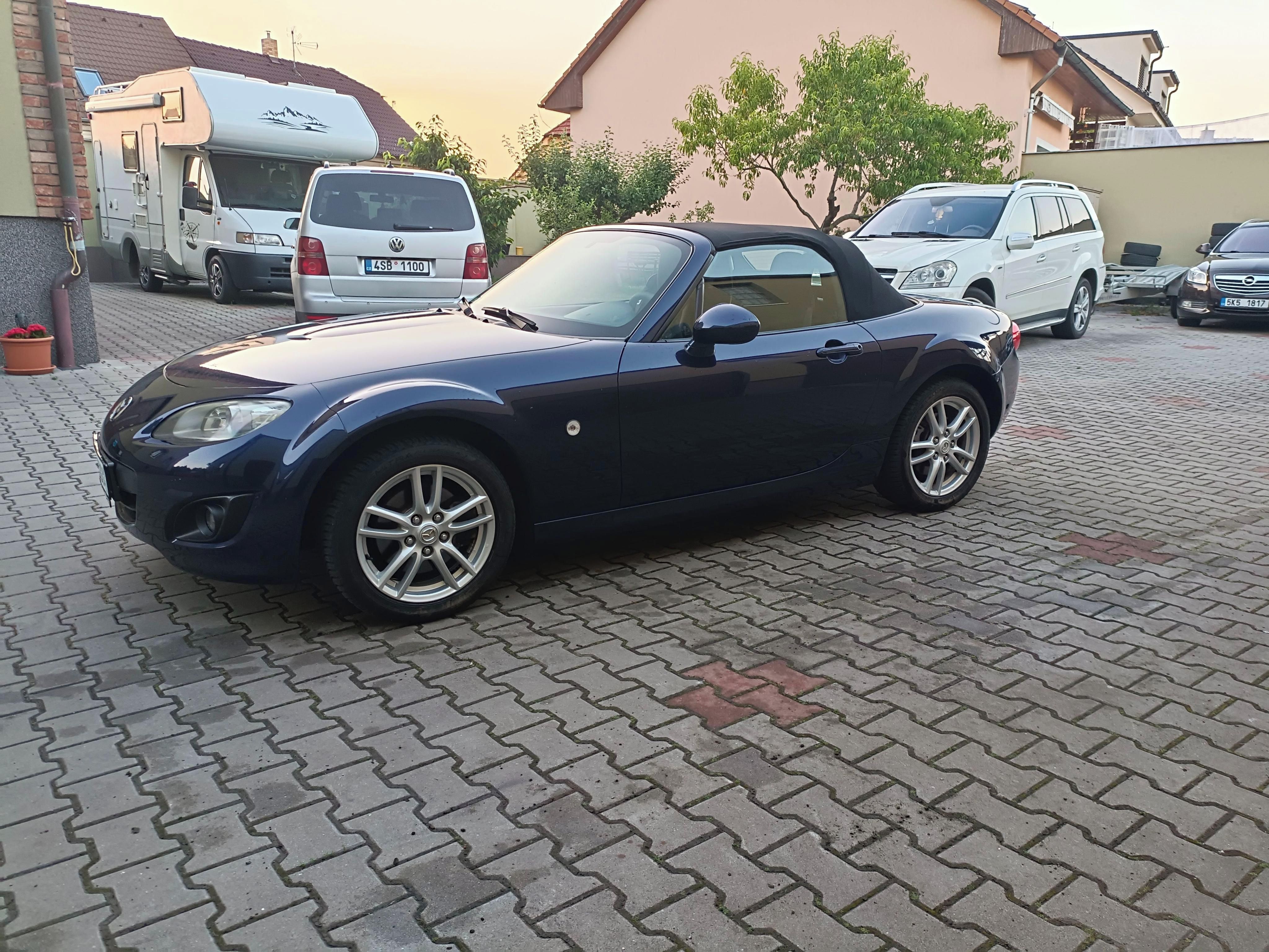 Mazda MX-5, Mx-5 1.8i 93 kW Miata - fotka 4