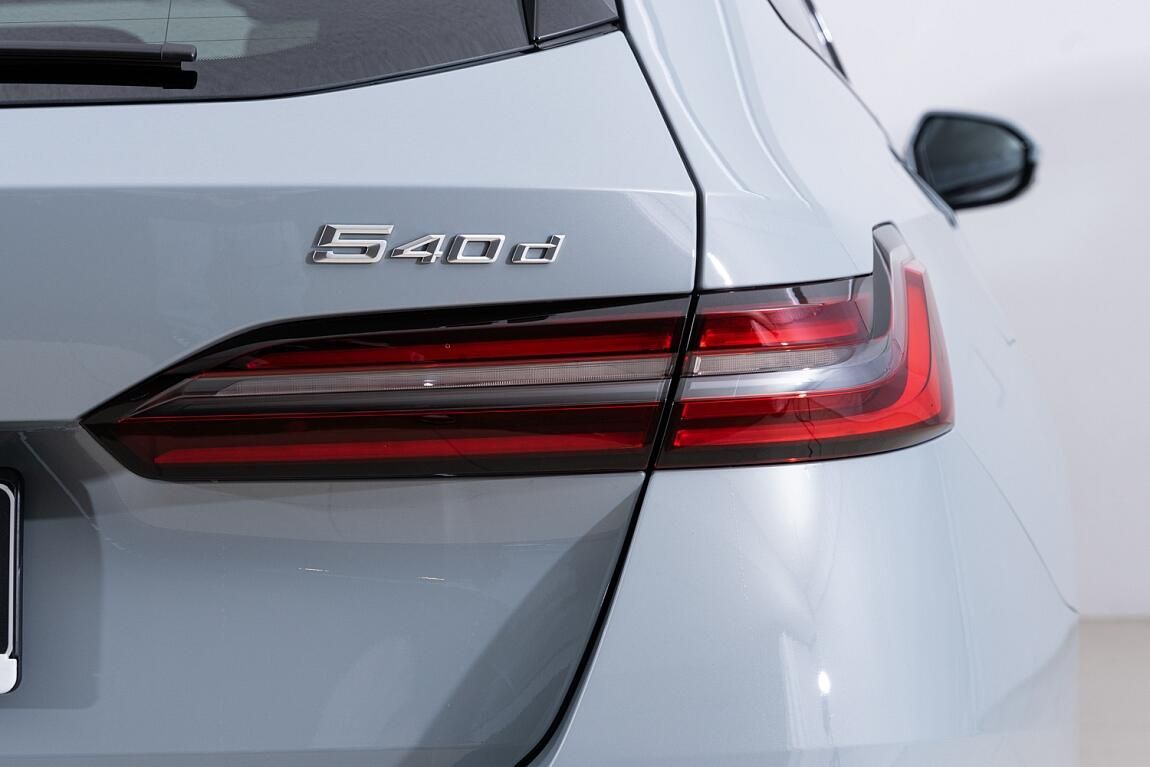 BMW Řada 5, 540d xDrive Touring - fotka 5