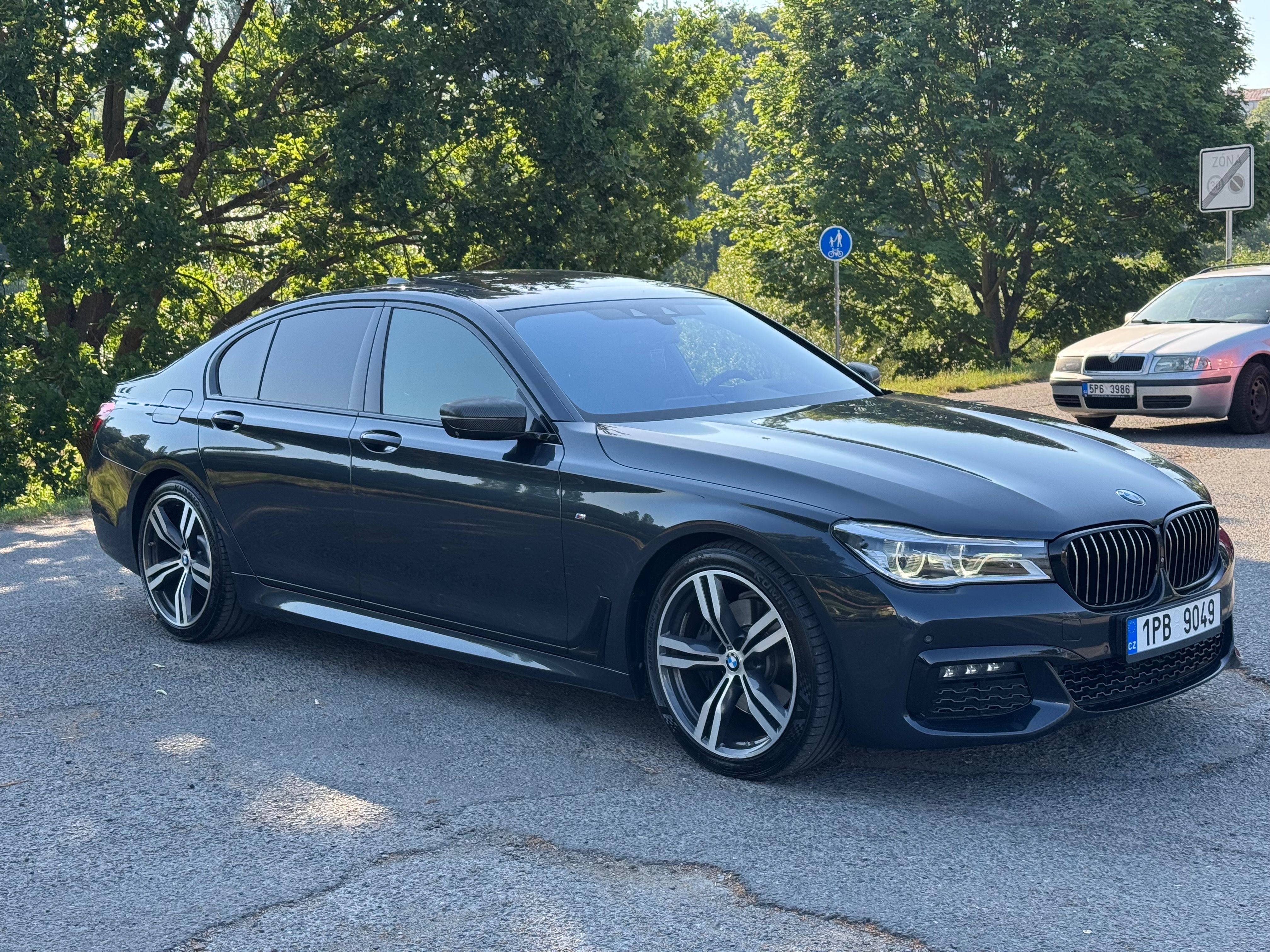 BMW Řada 7, 730xdrive - fotka 2