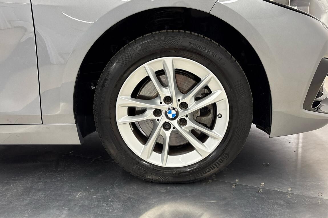 BMW Řada 1, 118i - fotka 5