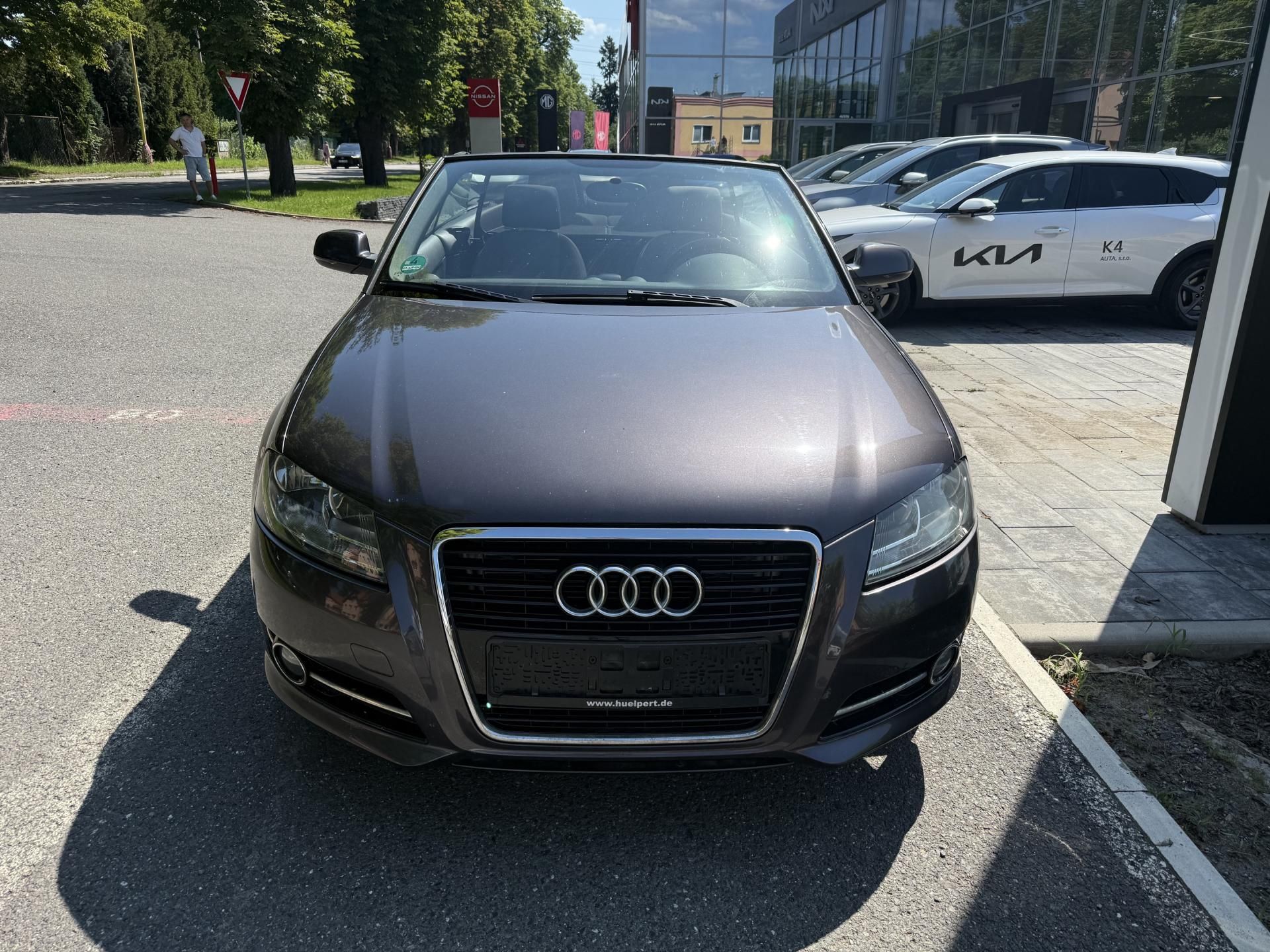 Audi A3, 1.6i 77kW - fotka 2
