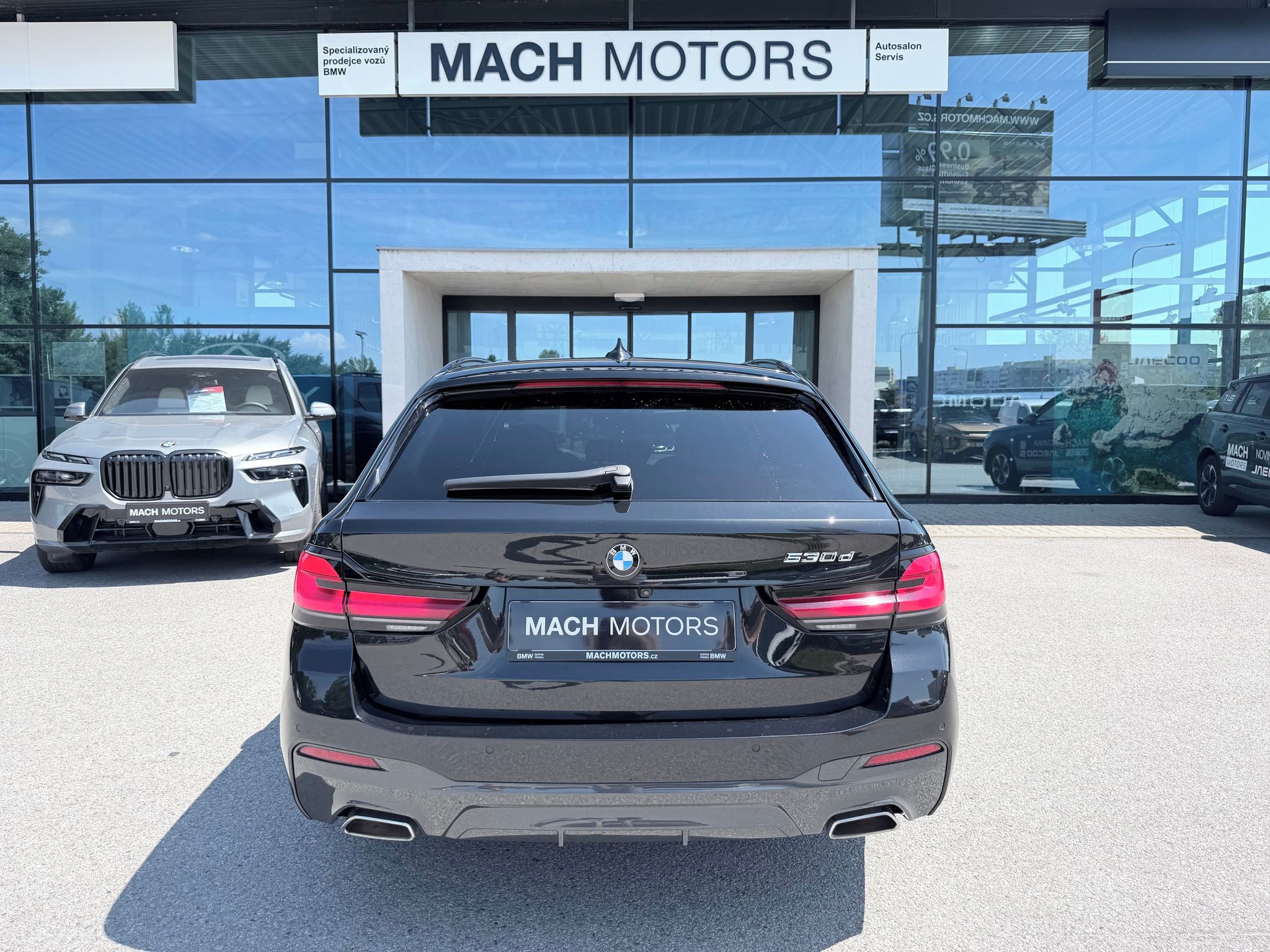 BMW Řada 5, 530d Touring, Natáčecí náprava - fotka 6
