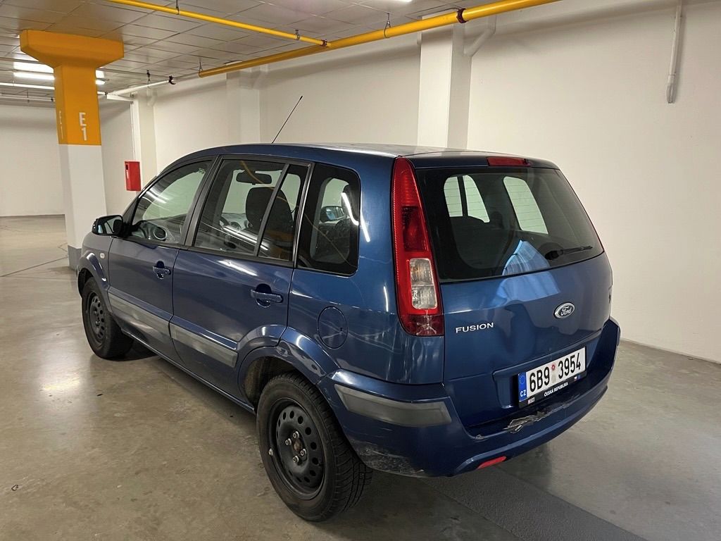 Ford Fusion - fotka 2