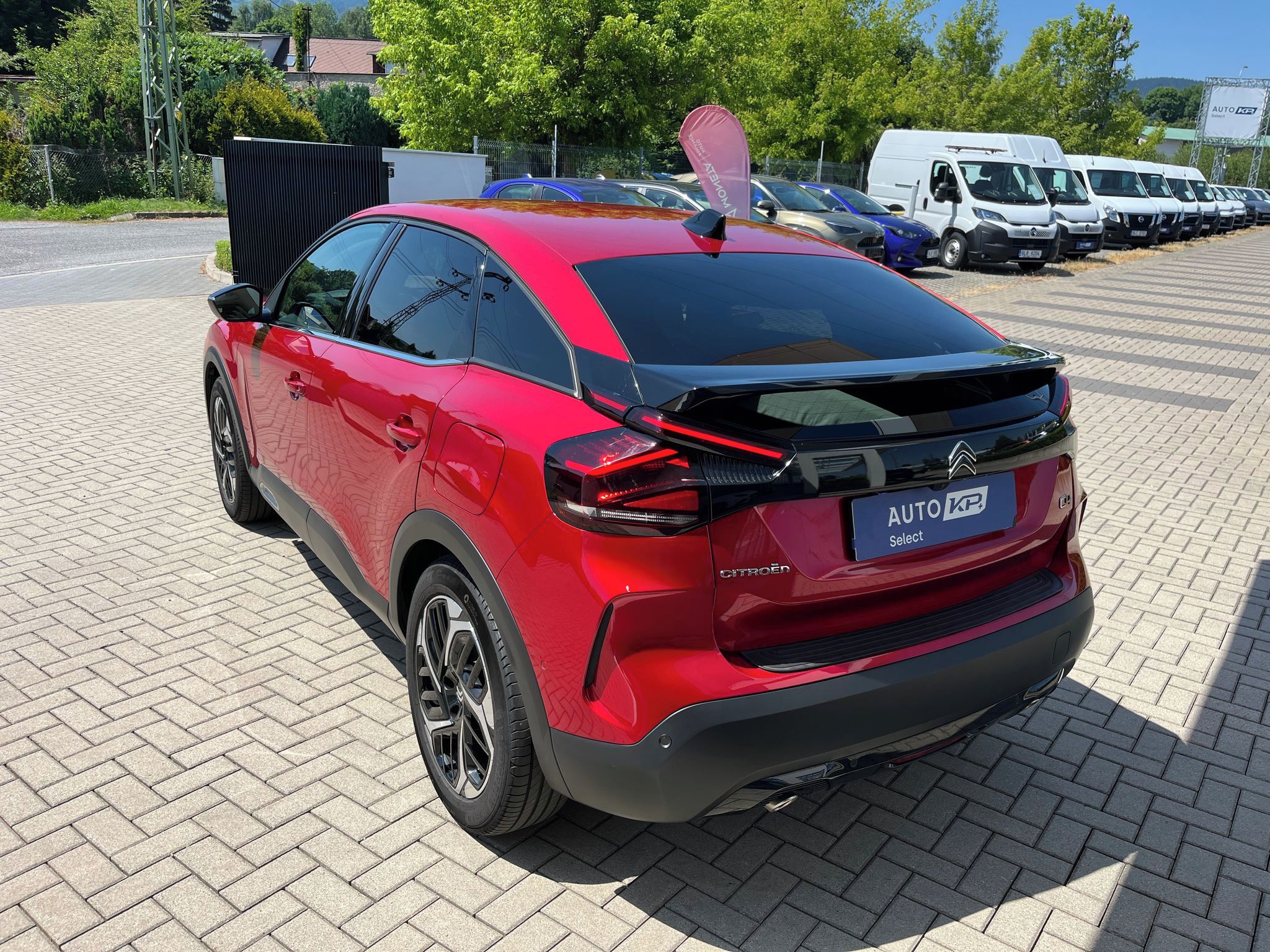 Citroën C4, 1.2 Puretech 130k EAT8 Shine - fotka 4